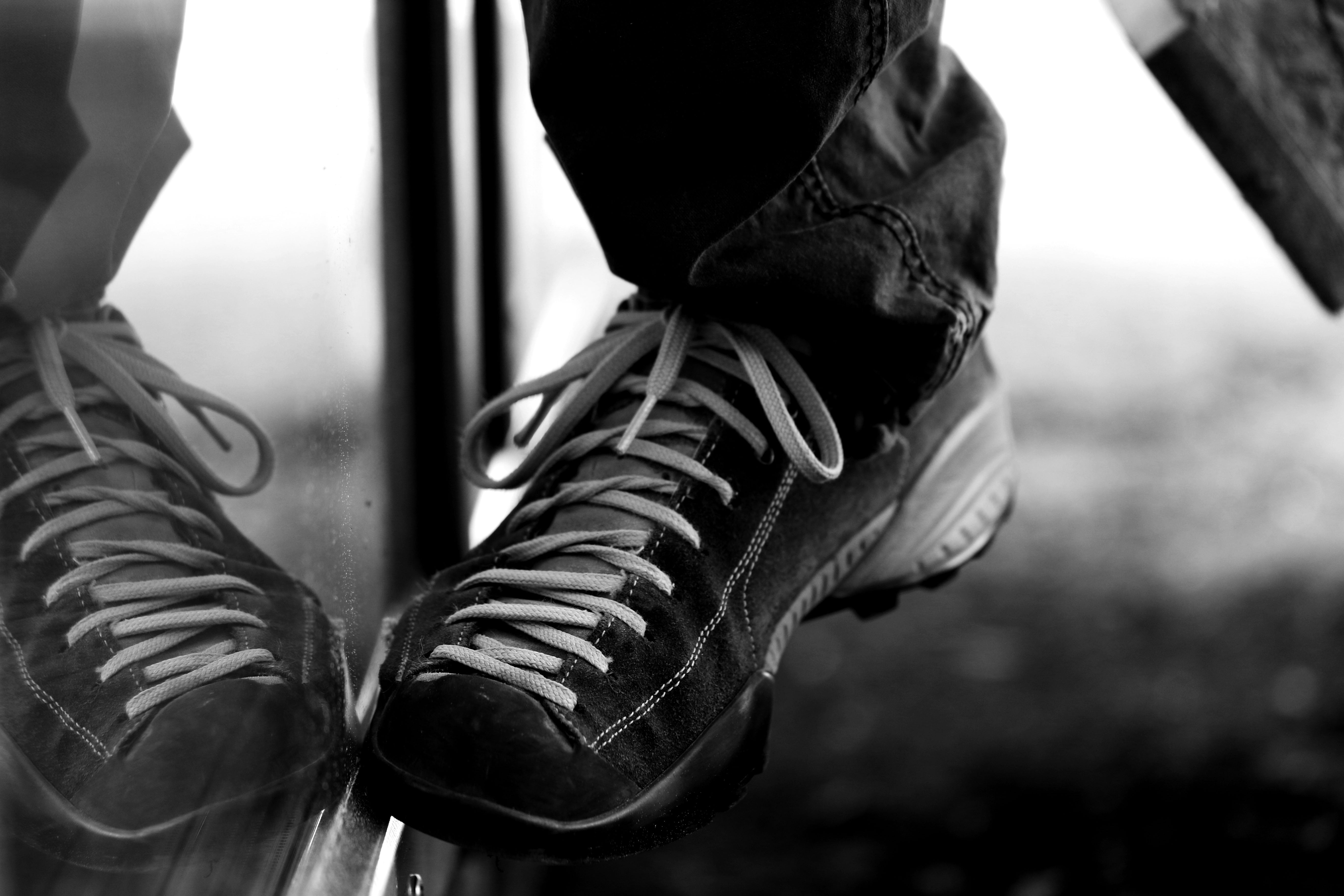 shoelace, sport, human hand, real people, lace - fastener, close-up, 5K, human body part, male, foot, selective focus, low section, reflection, lifestyles, HD Wallpaper