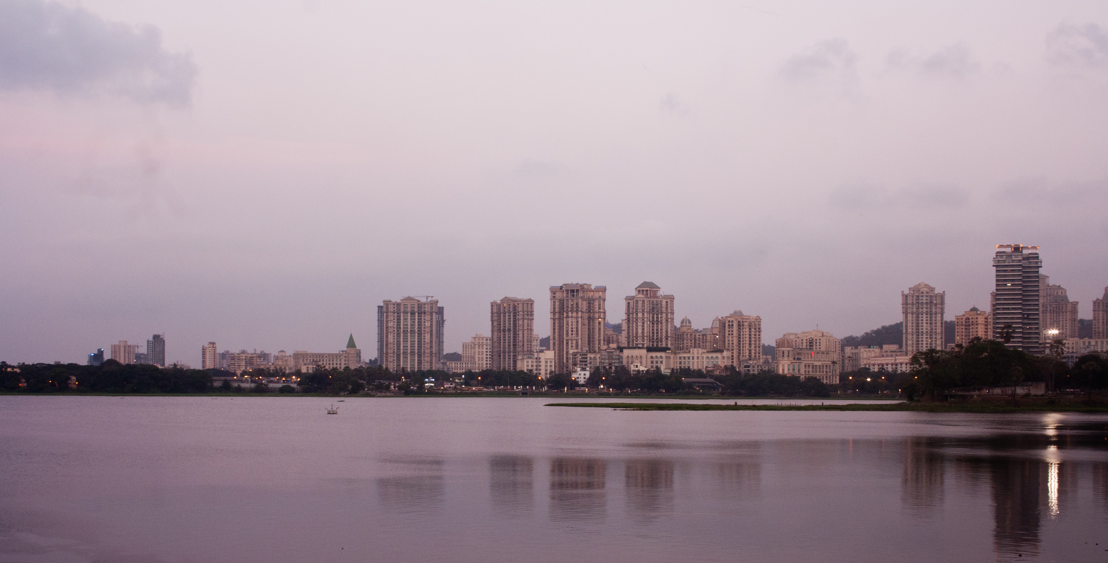 mumbai, bombay, nature, cityscape, city, cloud - sky, outdoors, reflection, travel destinations, metropole, india, 4K, built structure, building exterior, HD Wallpaper