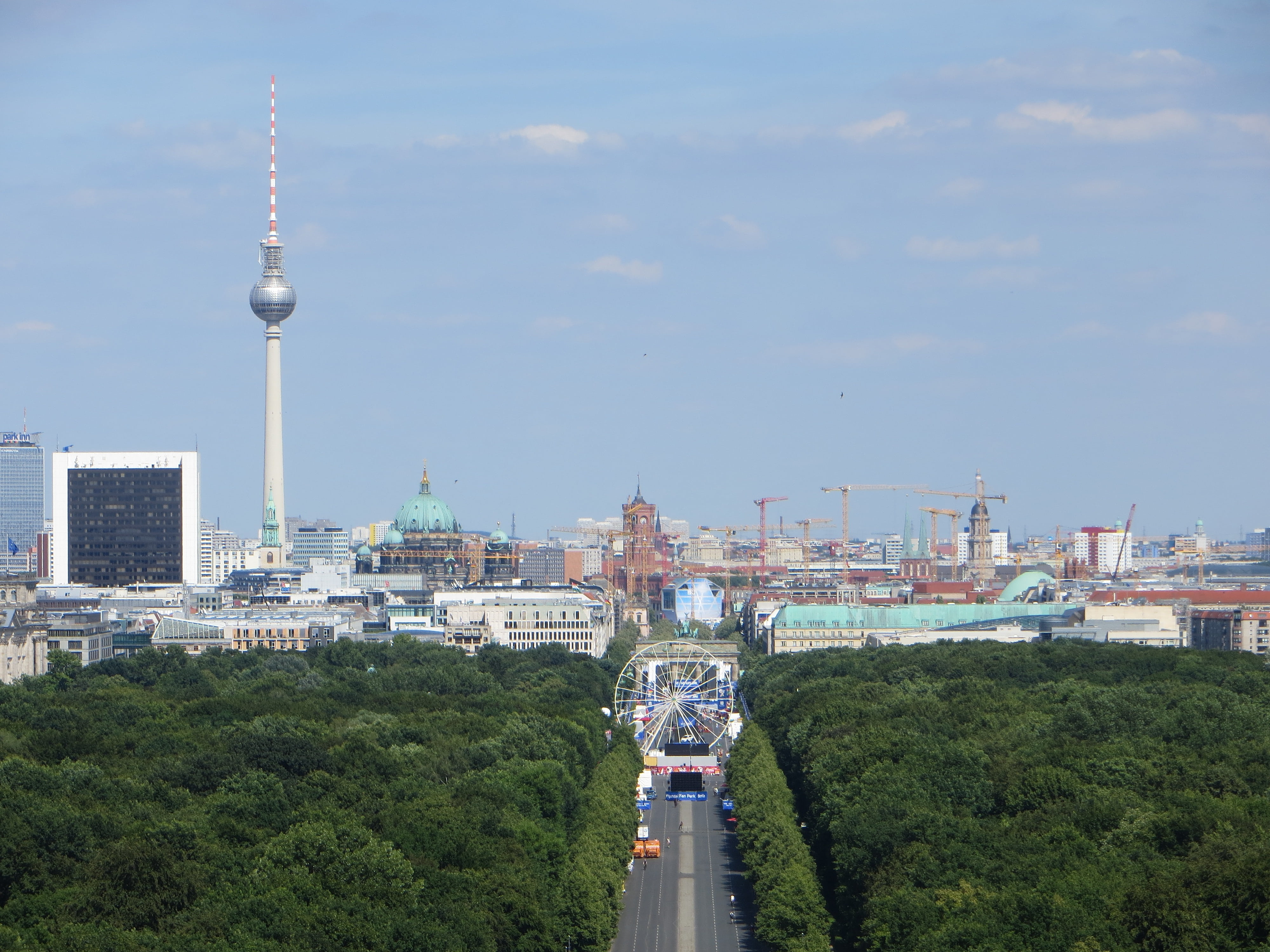 architecture, travel destinations, tall - high, famous Place, transportation, tourism, plant, germany, 4K, sky, outdoors, berlin, office building exterior, HD Wallpaper