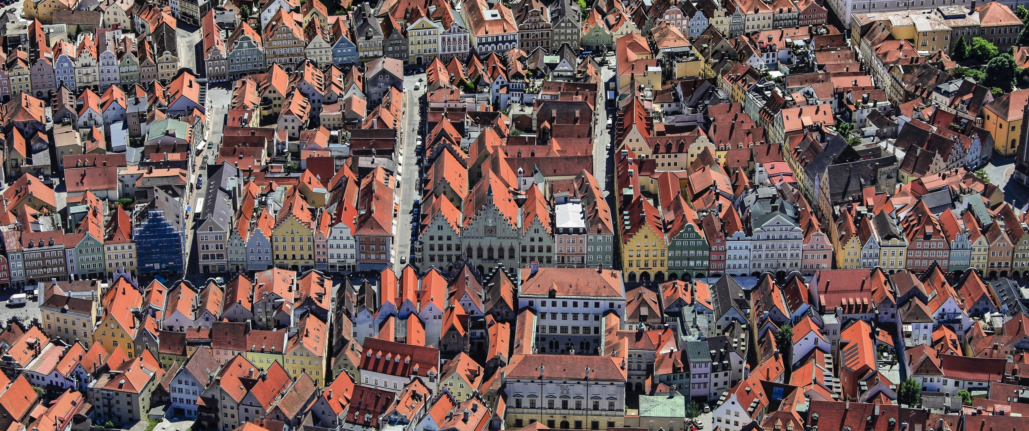 place of worship, building exterior, architecture, 2K, crew, human representation, crowd, black, history, backgrounds, printed, art and craft, rooftops, HD Wallpaper