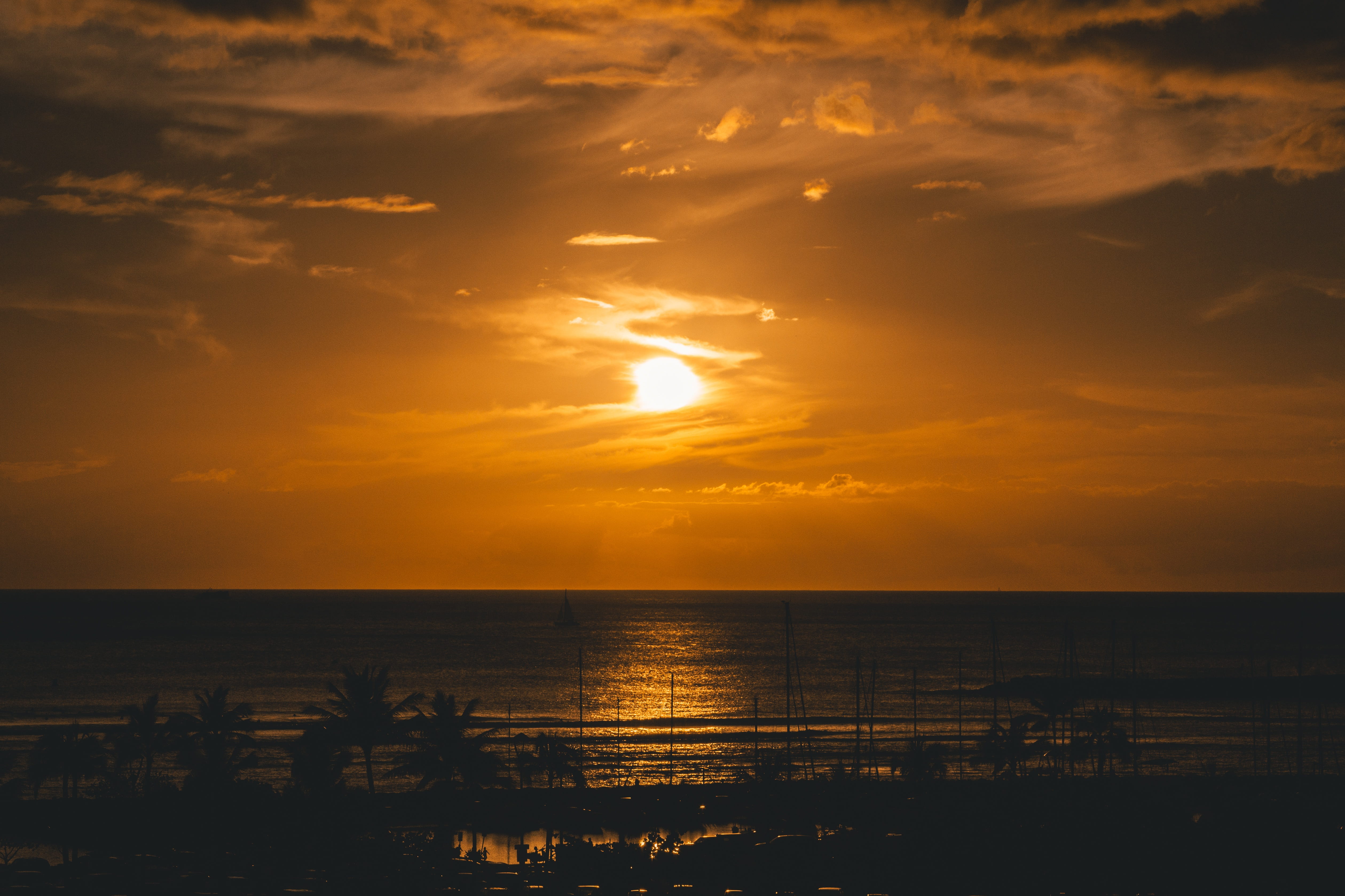reflection, horizon over water, honolulu, scenics - nature, silhouette, horizon, tranquil scene, evening, no people, panoramic, nature, sun, water, hawaii, HD Wallpaper