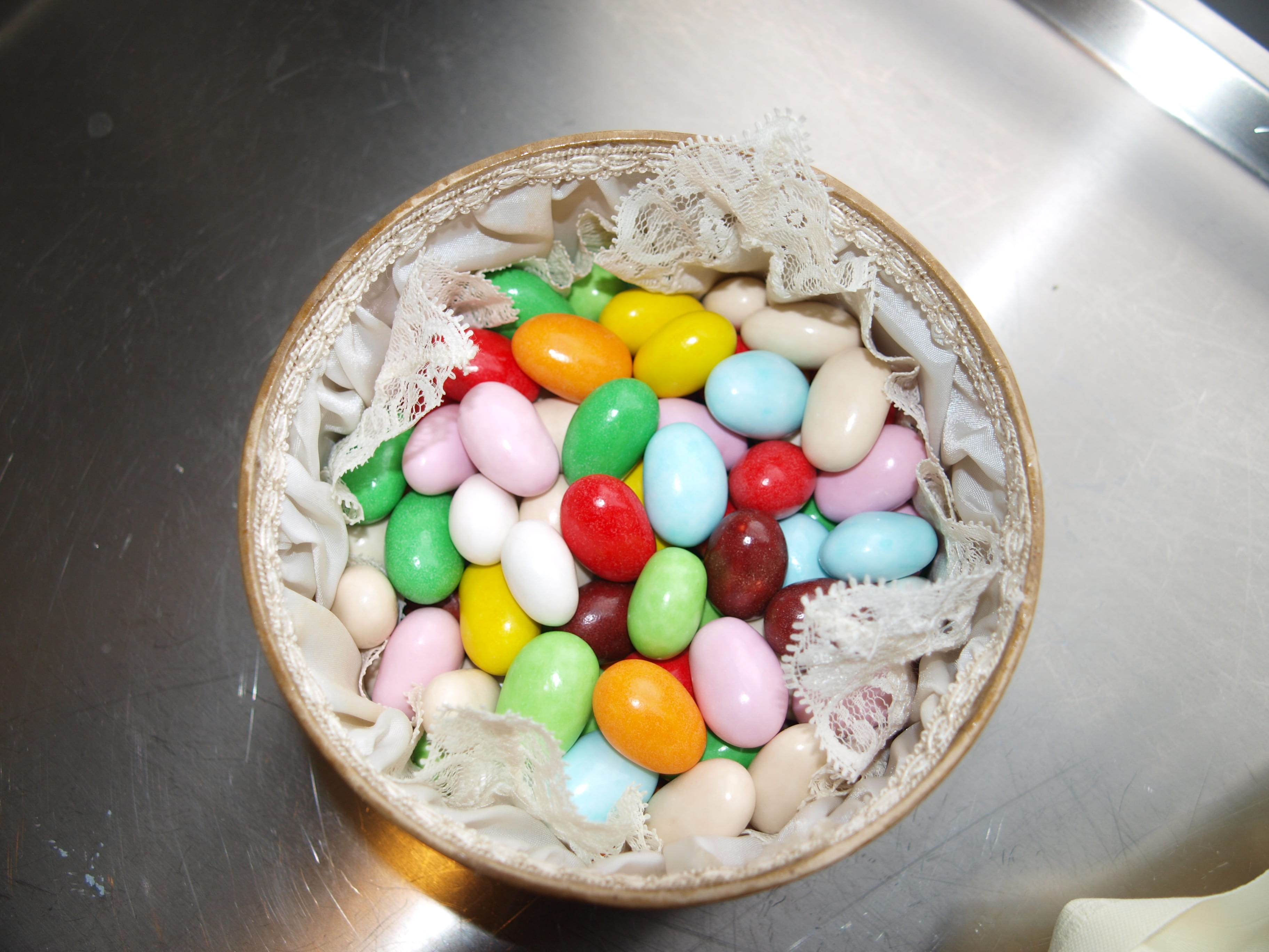 no people, candy, sweet food, holiday, choice, tasty, indulgence, jelly beans, snack, easter egg, directly above, festive, bowl, licorice, temptation, jar, HD Wallpaper