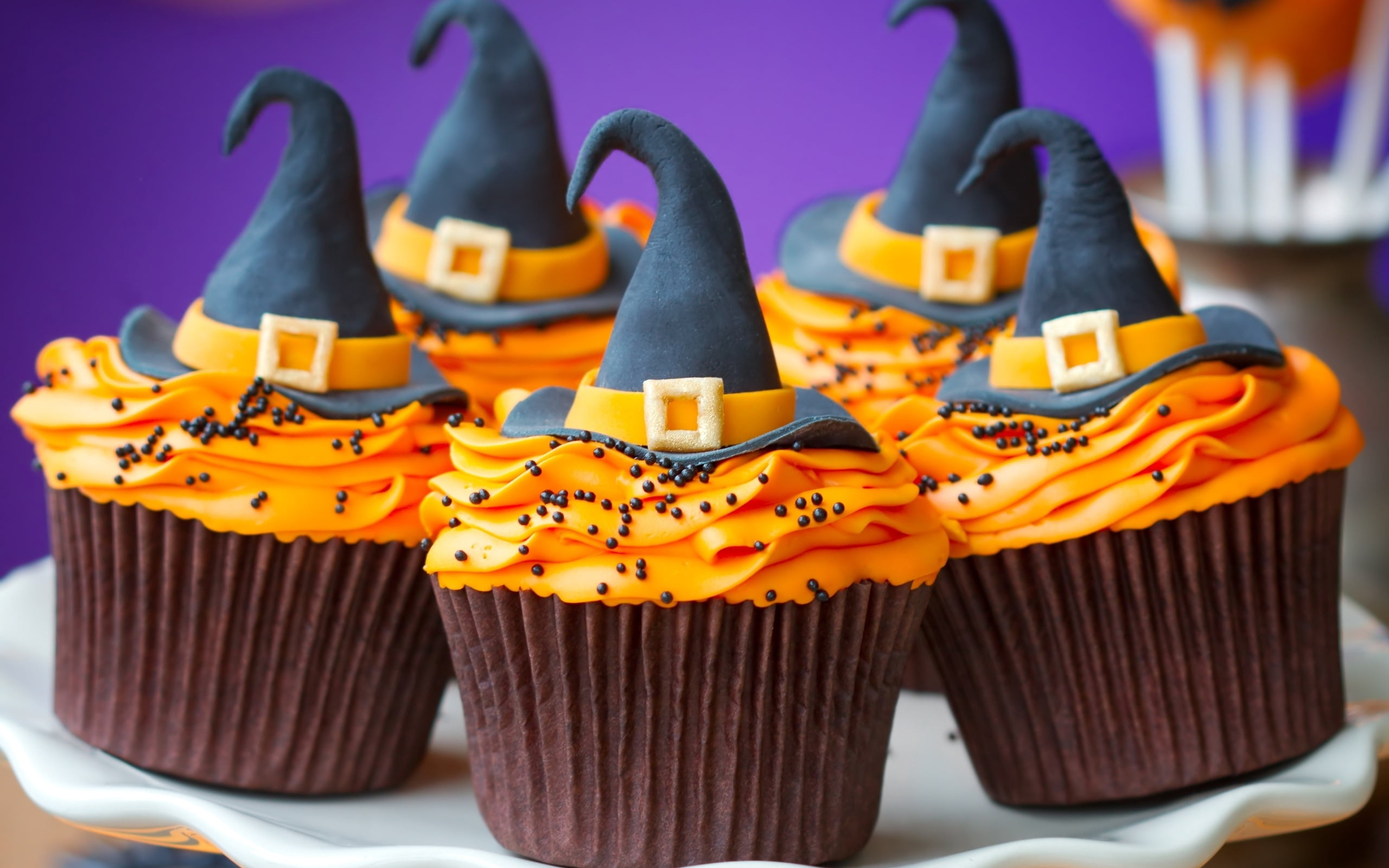 hats, snack, halloween, indoors, animal representation, cupcakes, dessert, birthday, baked, backgrounds, gourmet, sweet, freshness, candy, close-up, icing, HD Wallpaper