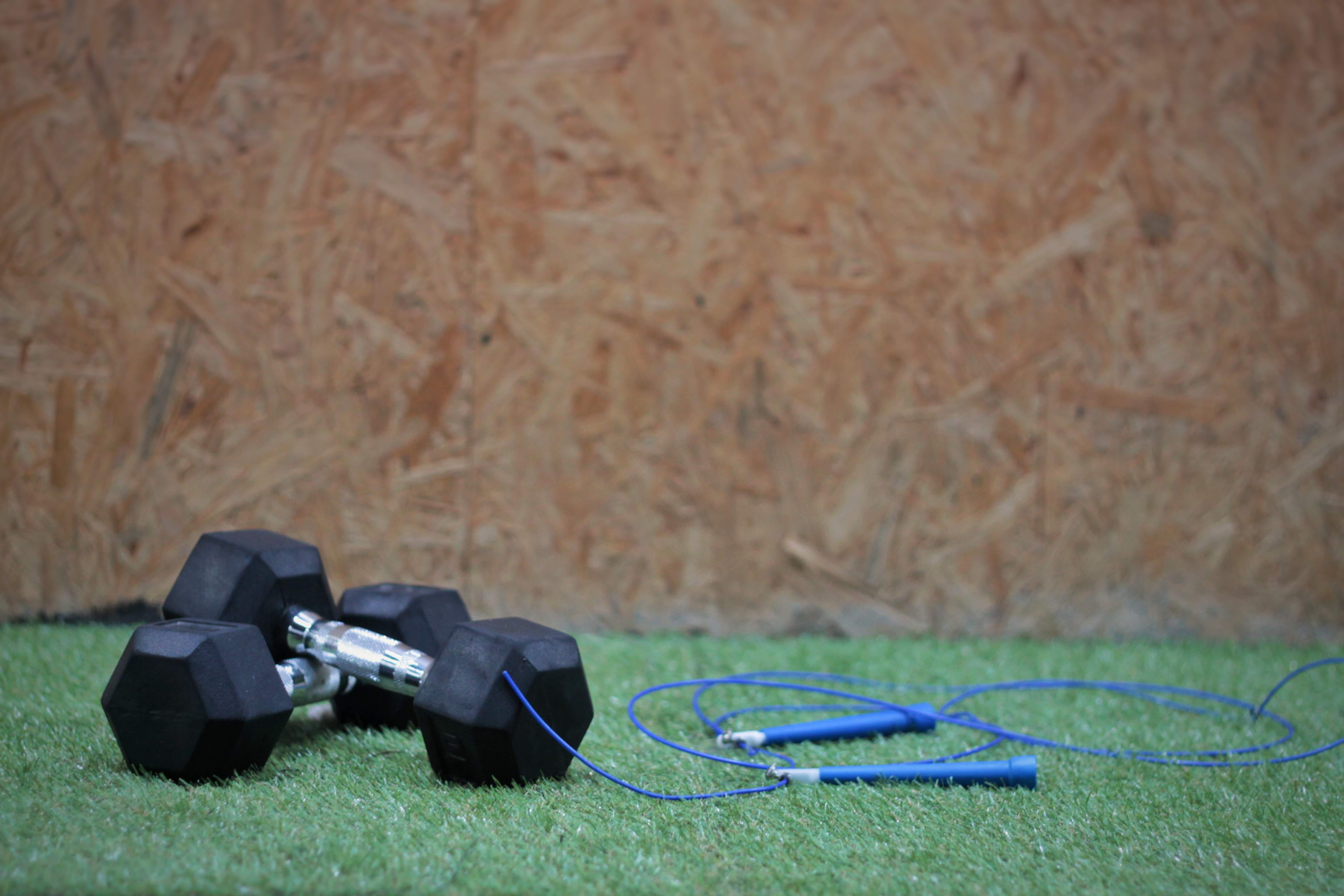 adapter, speaker, outdoors, wood, close-up, plywood, clothing, field, crystal, nature, audio speaker, grass, focus on foreground, sport, robot, equipment, HD Wallpaper