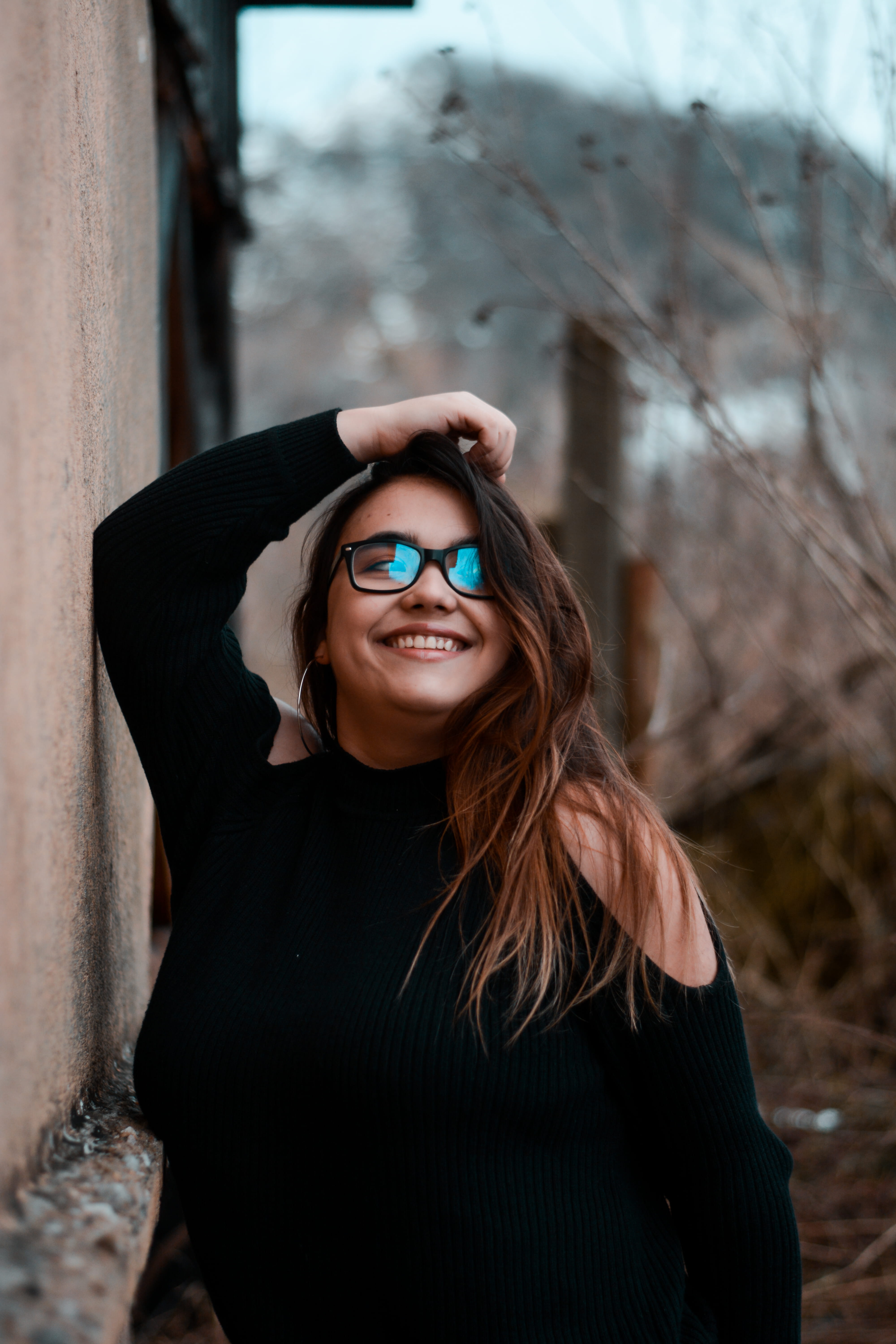 teen, leisure activity, long hair, face, wearing, standing, long sleeve, photo, focus on foreground, portrait, day, young women, smile, sunglasses, looking at camera, Phone HD Wallpaper
