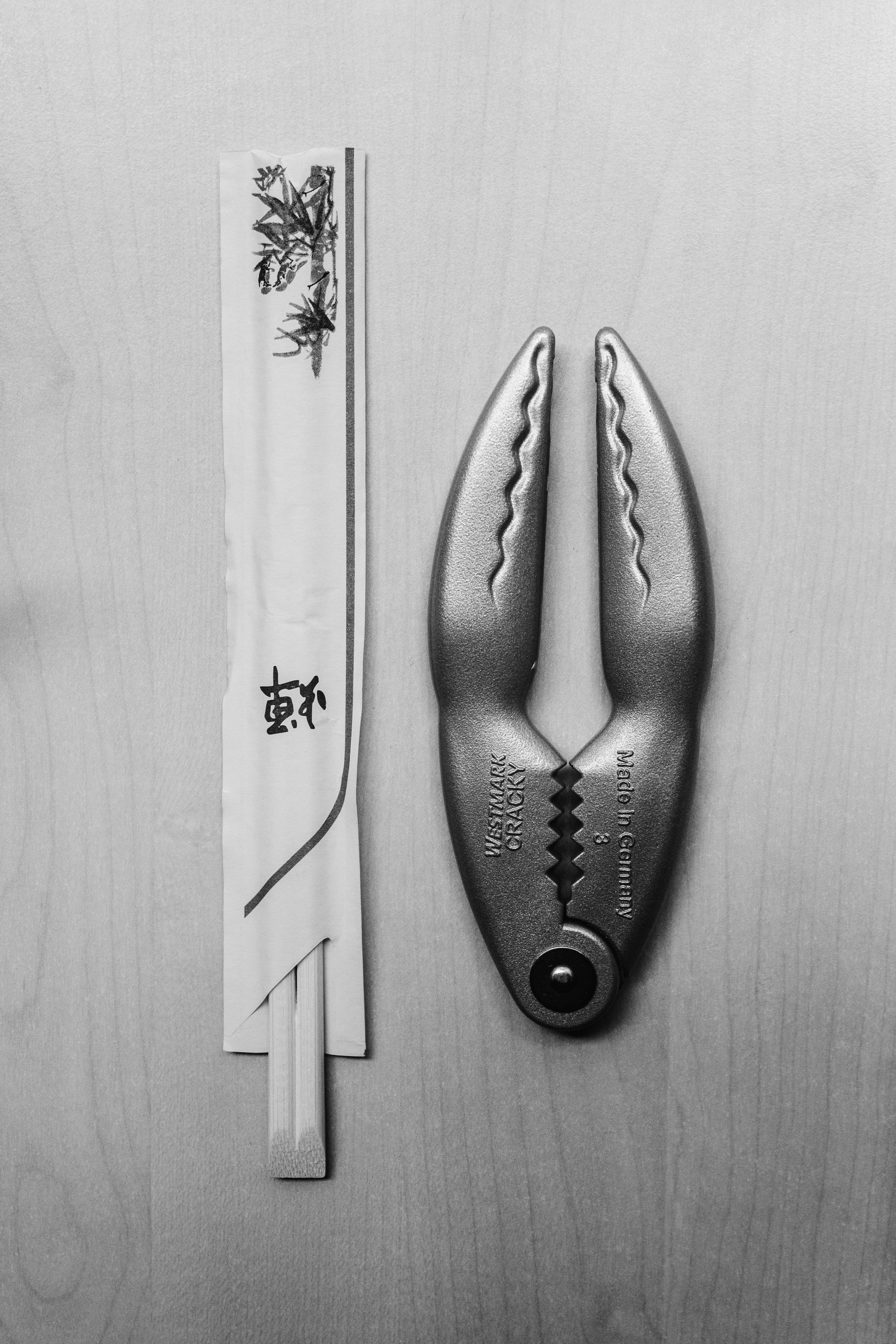 clock, wall clock, logo, art and craft, craft, handwriting, text, archaeology, bronze, trademark, arrow, cutlery, weaponry, communication, no people, still life, Phone HD Wallpaper