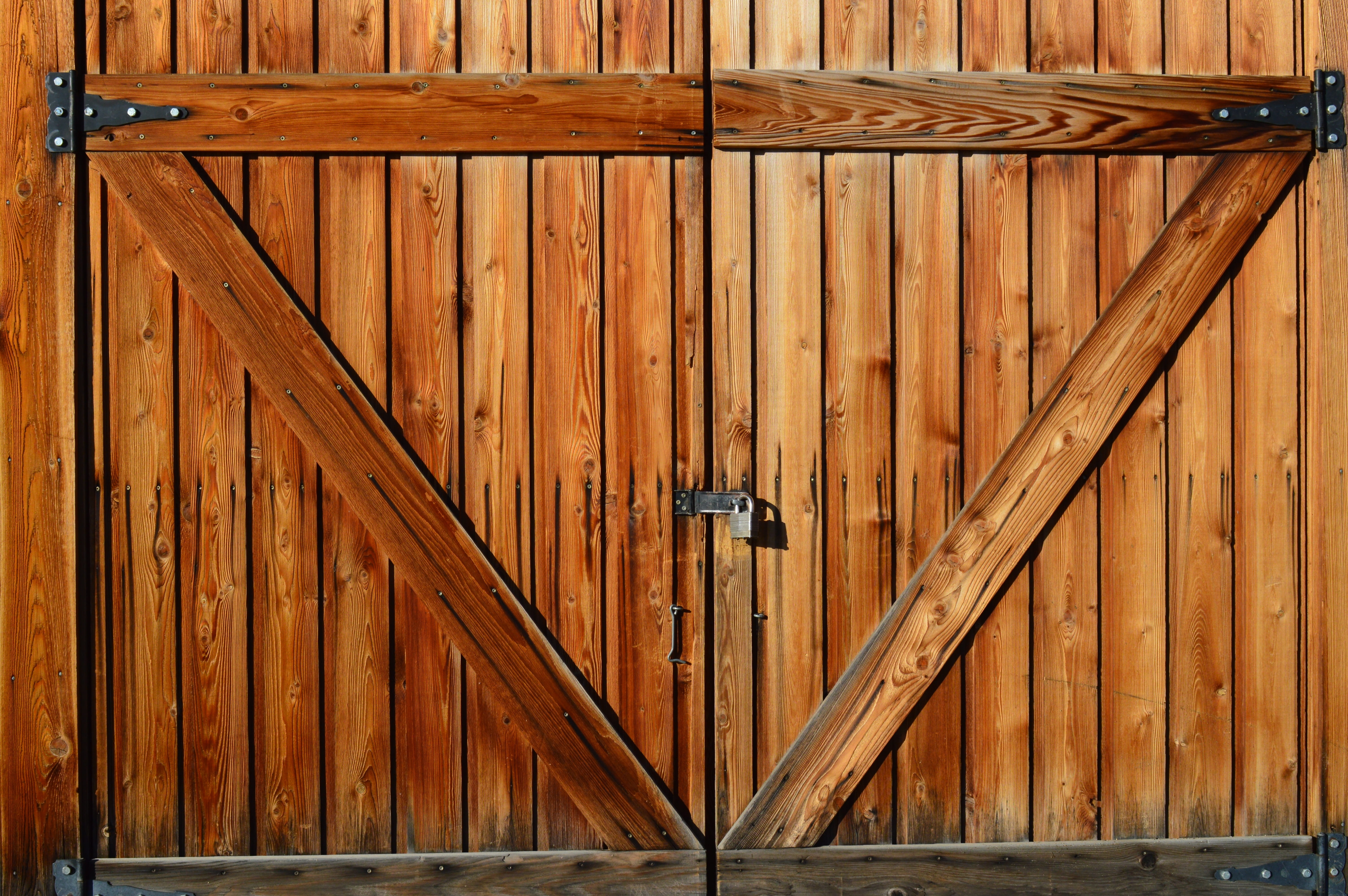 rustic, no people, closed, exterior, shed, wood, close-up, barn door, door, outdoors, backgrounds, entrance, safety, protection, wood - material, old, lock, HD Wallpaper