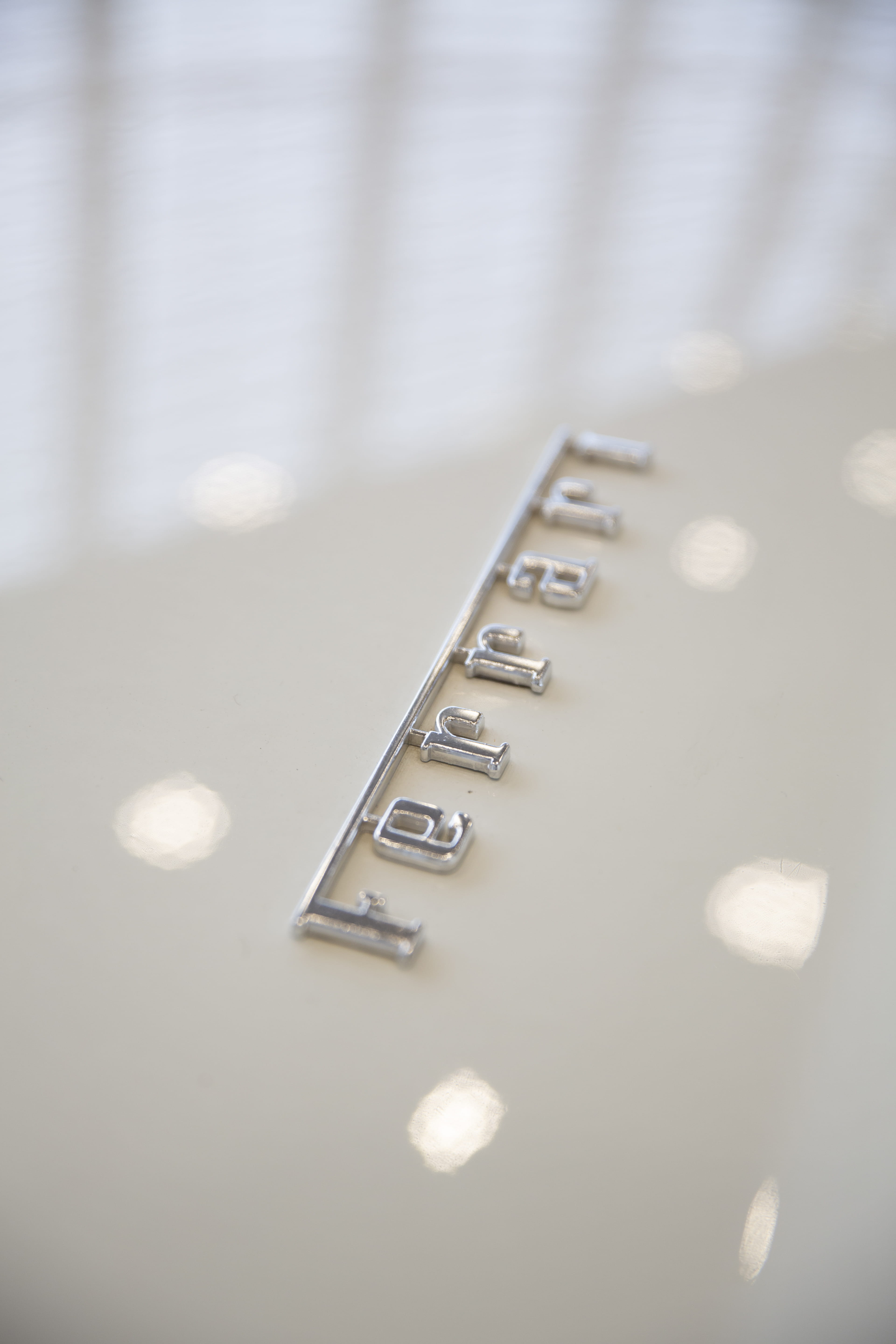 italian, emblem, vintage, silver colored, single object, body, light, oldtimer, car body, musical instrument, text, copy space, no people, 5K, accuracy, Phone HD Wallpaper