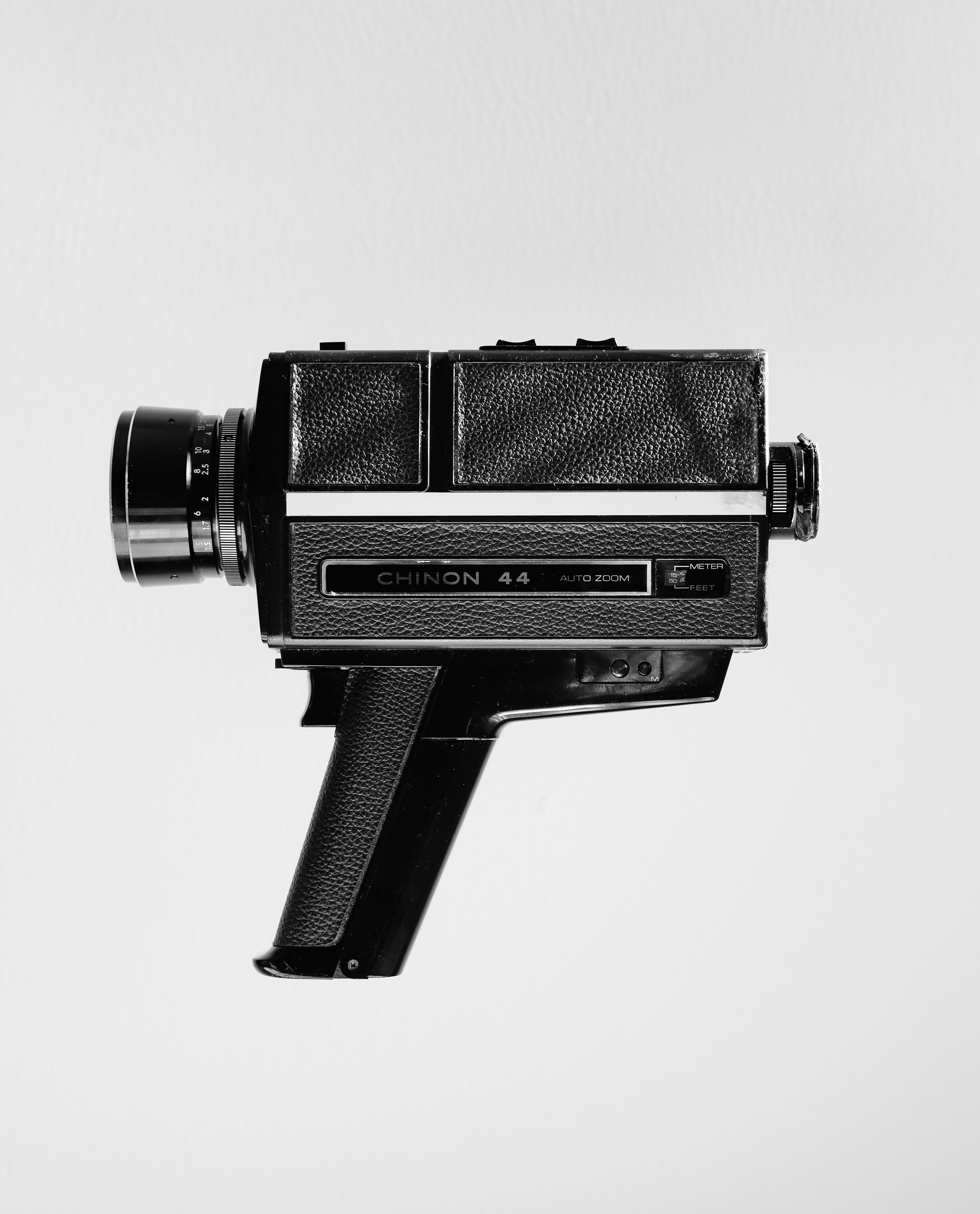 chinon, camcorder, video, movie, retro design, photography themes, cut out, product, indoors, communication, tech, protection, film, no people, copy space, Phone HD Wallpaper