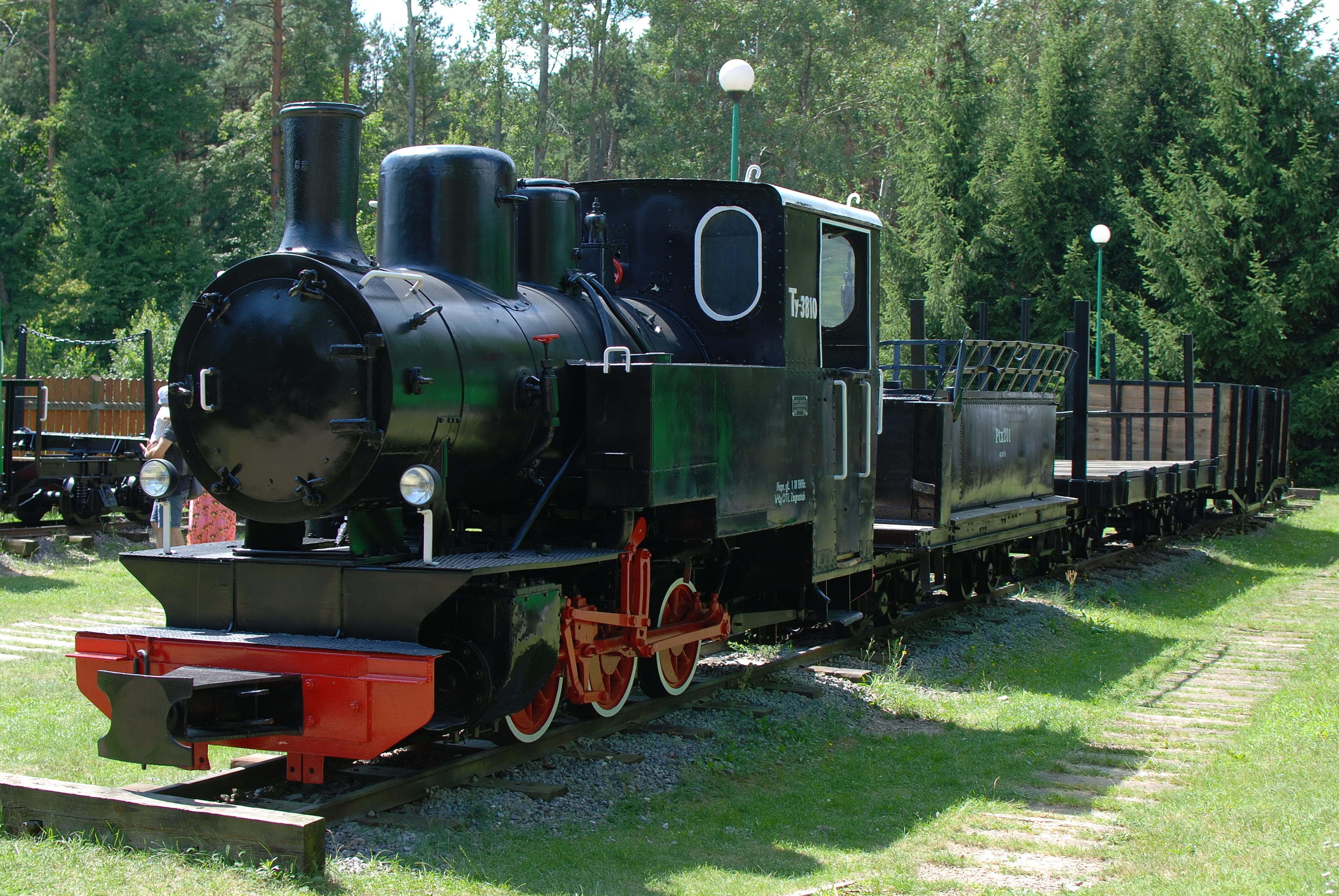 4K, railroad Car, track, tree, Tech, no people, station, steam Train, train, shunting yard, obsolete, locomotive, nature, day, mode of transportation, HD Wallpaper