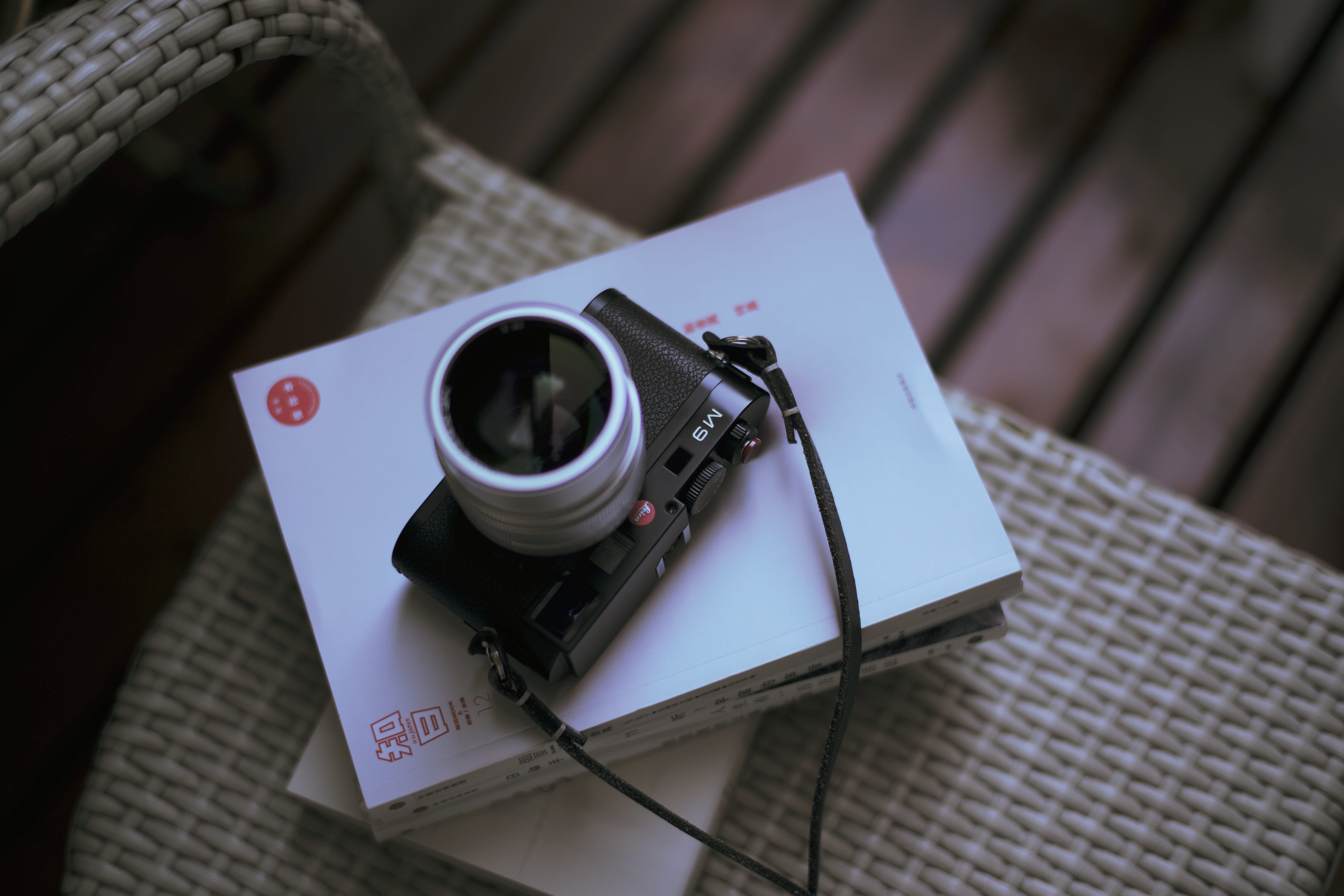 lens, decor, vintage, travel, table, tech, selective, 5K, equipment, retro, single Object, lens - Optical Instrument, gray, old-fashioned, chair, interior design, HD Wallpaper