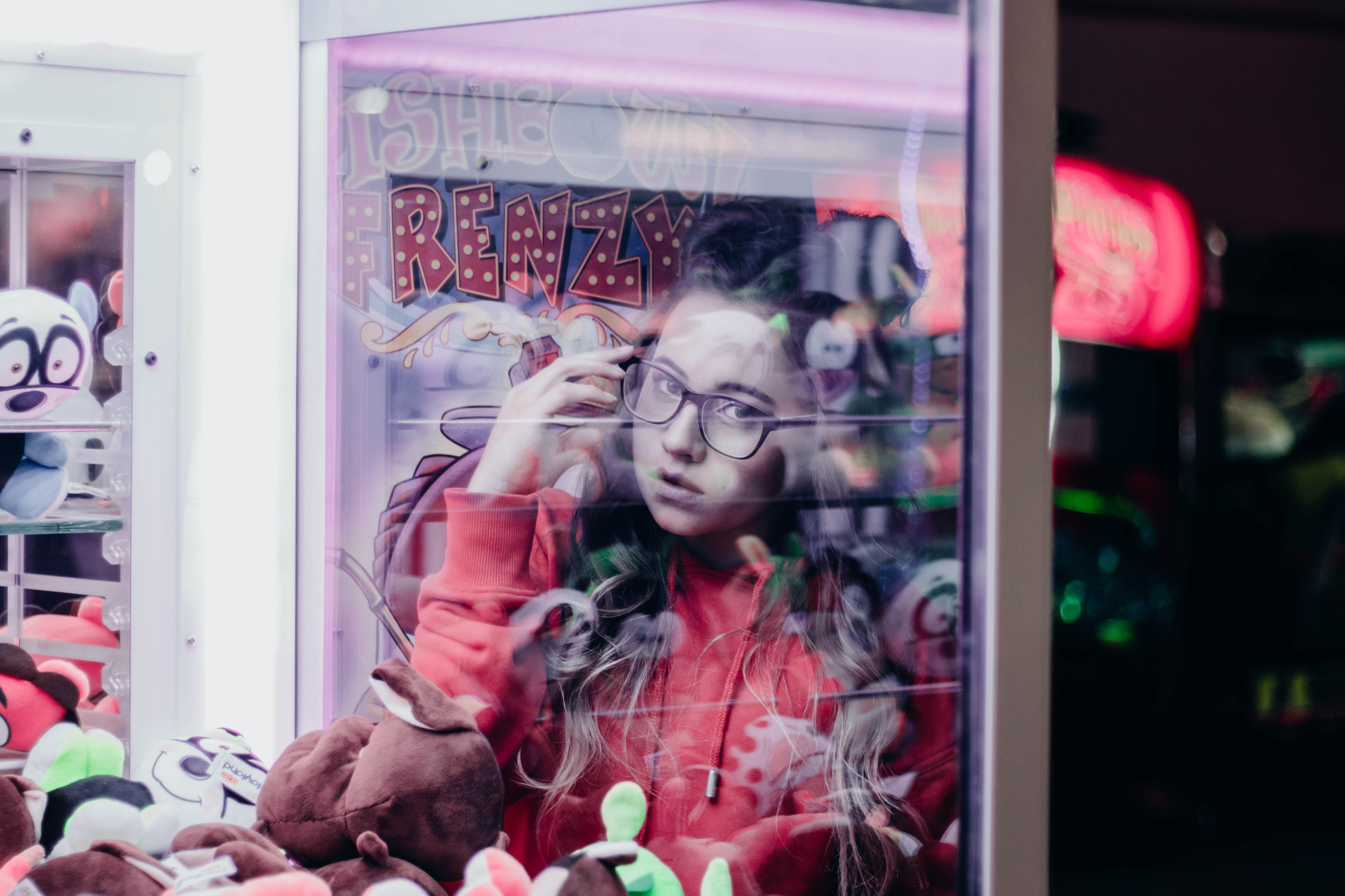 5K, leisure activity, portrait, food and drink, window, glass, front view, neon light, one person, gamer, for sale, contemplation, eyeglasses, retail display, HD Wallpaper