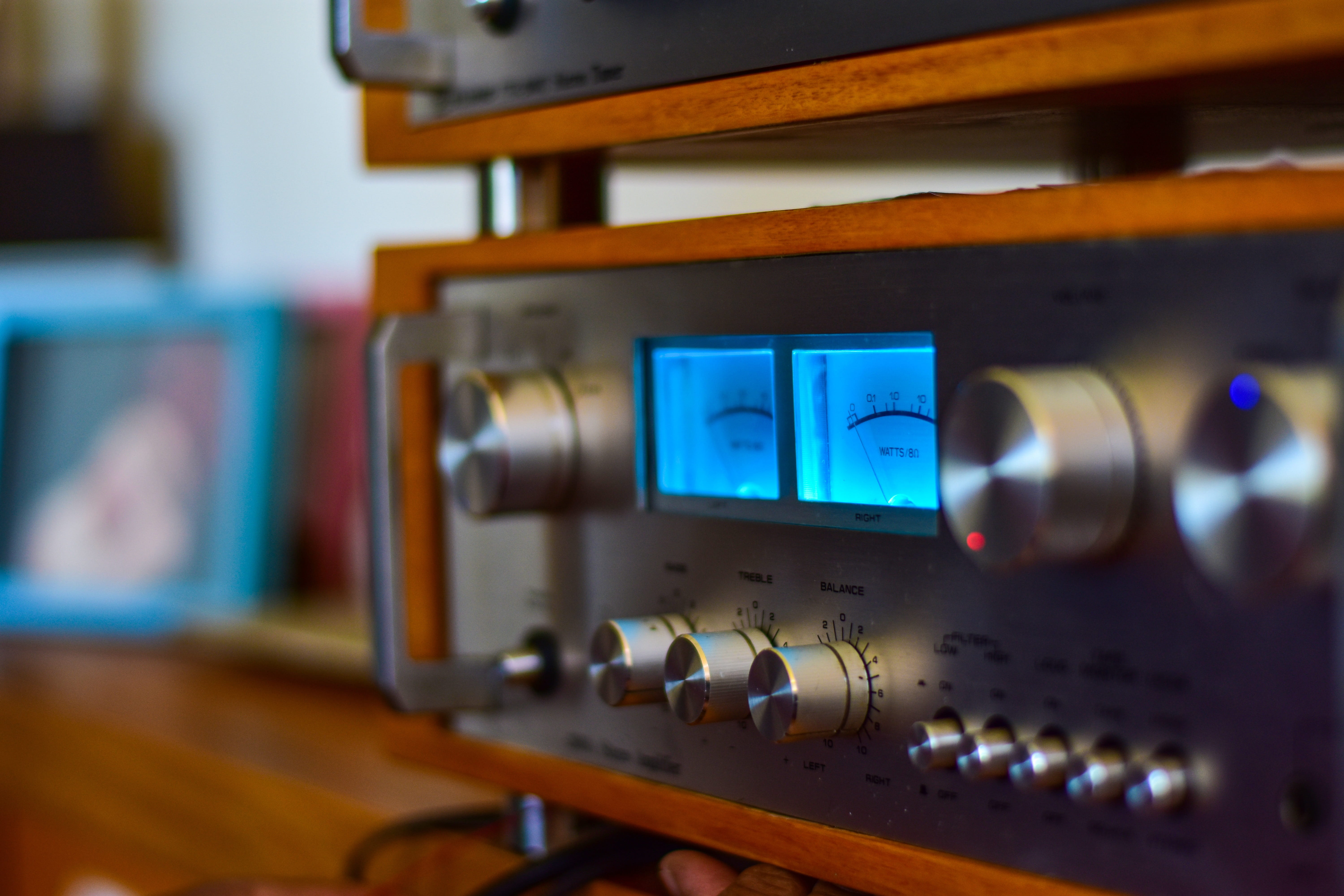 machinery, in a row, science, knob, classic, industry, selective focus, indoors, control, computer sound old, sound recording equipment, music, vintage, HD Wallpaper