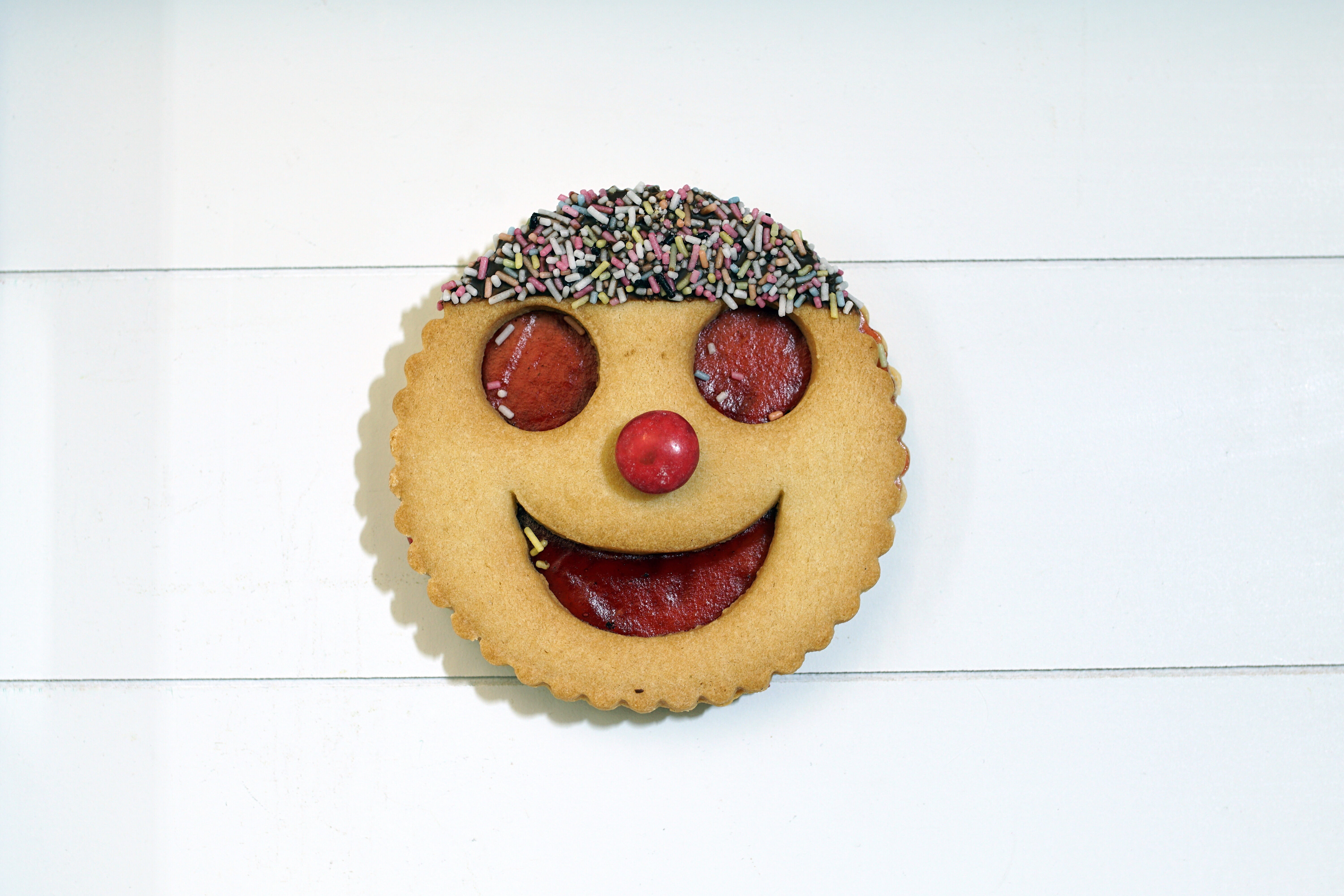 sweet food, fun, mustard, snack, sweetness, anthropomorphic, candy, cake, 5K, food, face, anthropomorphic face, delicacy, colorful, representation, sweet dish, HD Wallpaper