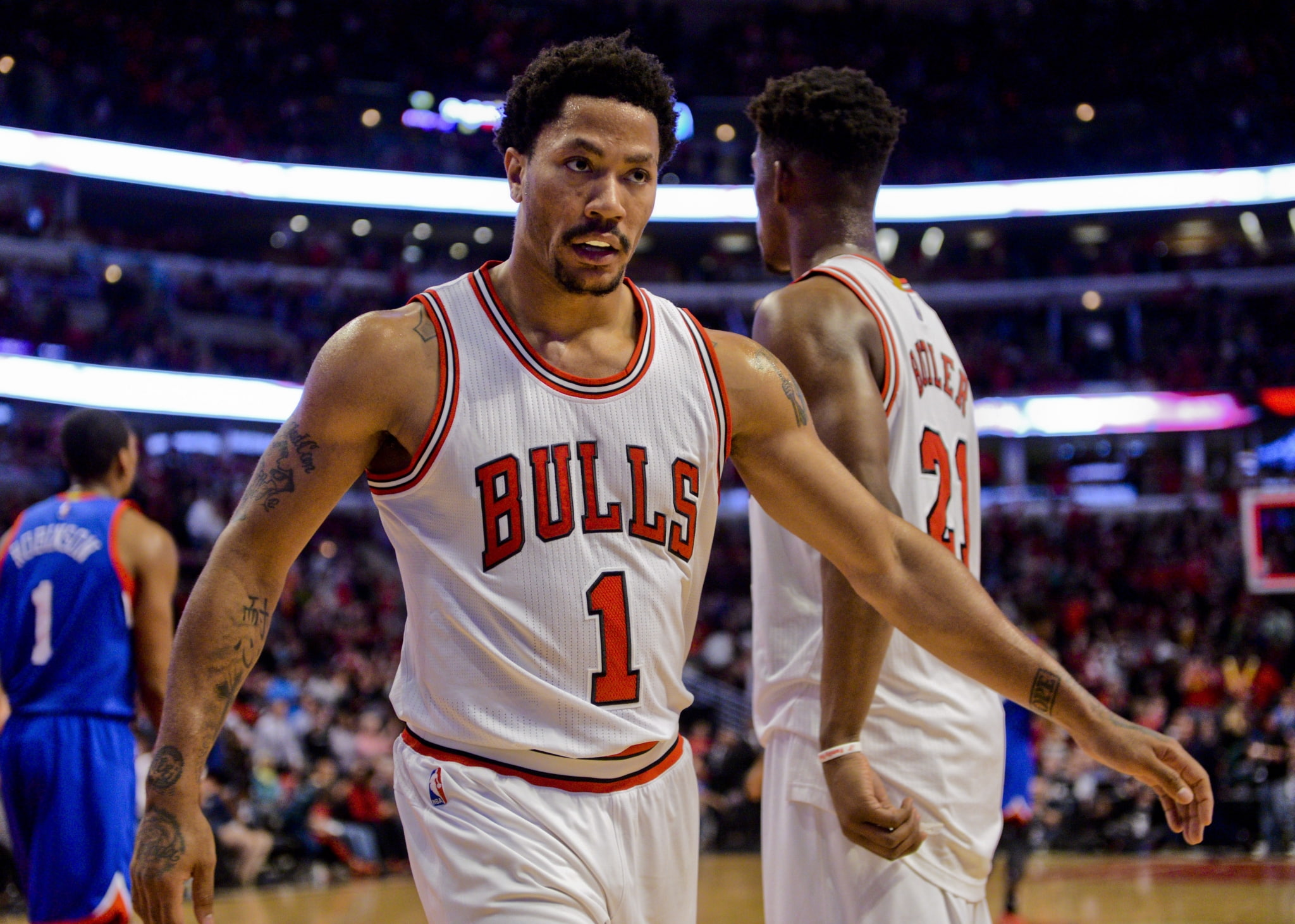 adult, young adult, young men, sport, three quarter length, men, sportsman, crowd, focus on foreground, people, emotion, spectator, stadium, derrick rose   themed, HD Wallpaper