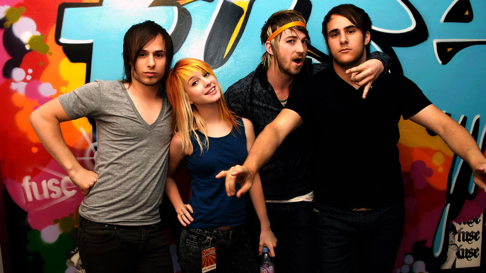paramore, adult, entertainment, men, women, look, heterosexual Couple, nightlife, fun, joy, group Of People, smiling, leisure Activity, front view, disco Dancing, HD Wallpaper