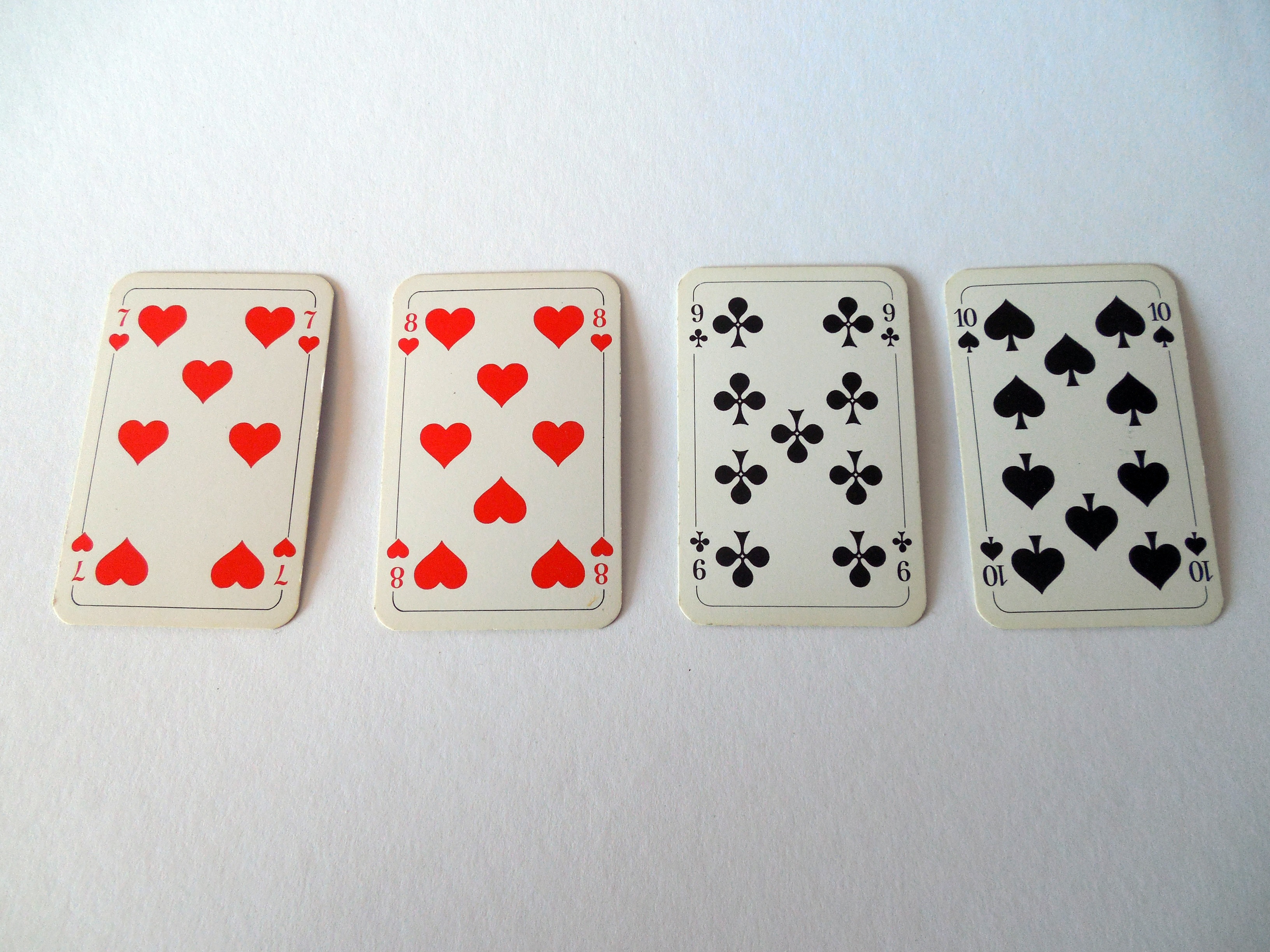 cards, game of chance, arts culture and entertainment, 2K, close-up, win, no people, card game, diamonds, spotted, directly above, opportunity, heart, HD Wallpaper