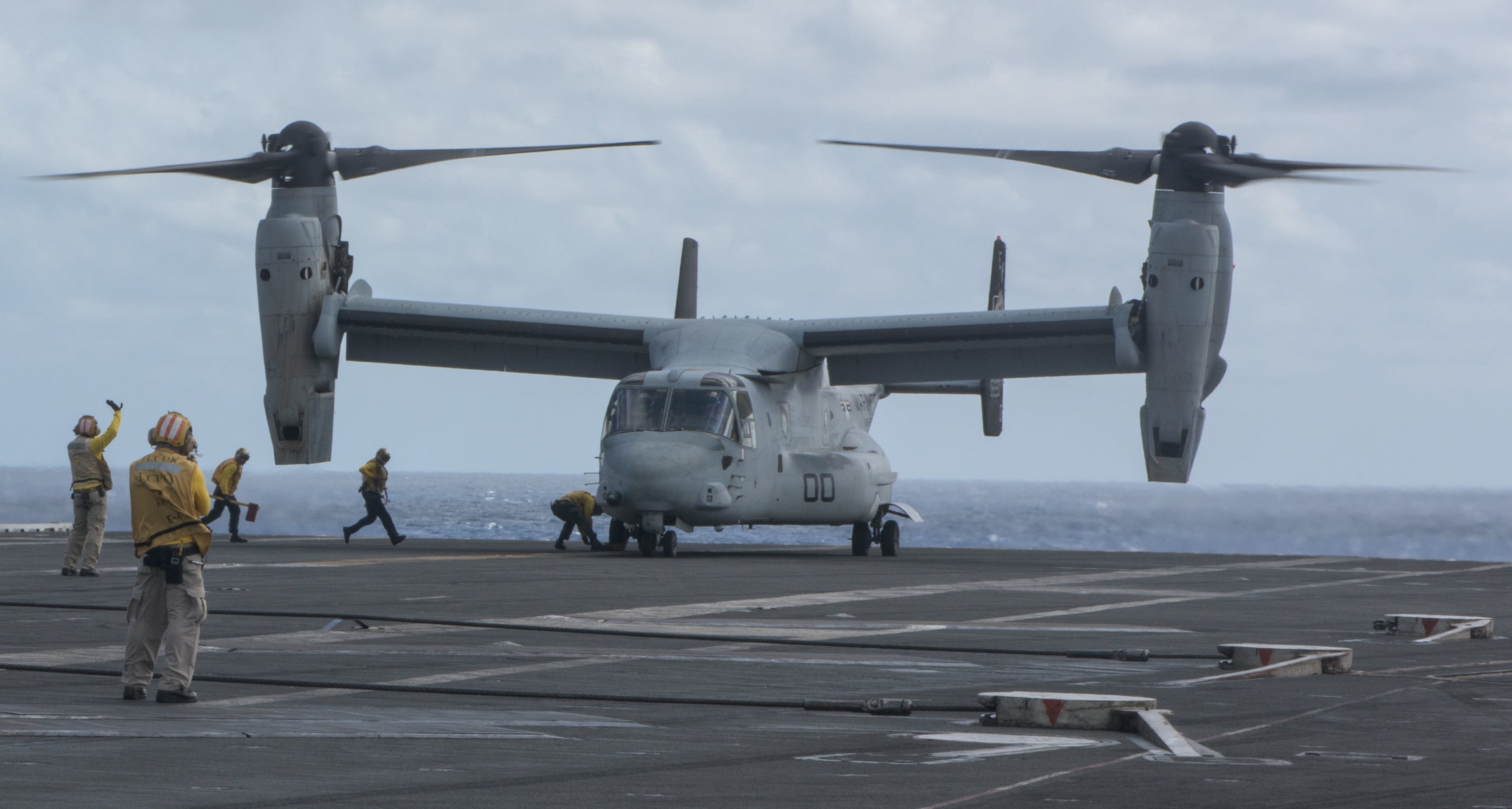 Mv-22B Osprey, freight transportation, business, sky, marines, shipping, plane, military, training, adult, air vehicle, United States Navy, vtol, takeoff, HD Wallpaper
