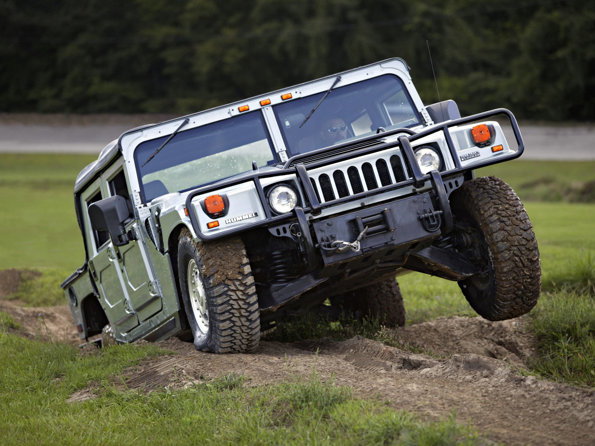 sports utility vehicle, non-urban scene, nature, four-wheel drive, mode of transportation, land vehicle, road, grass, Hammer, hill, transportation, silver, HD Wallpaper
