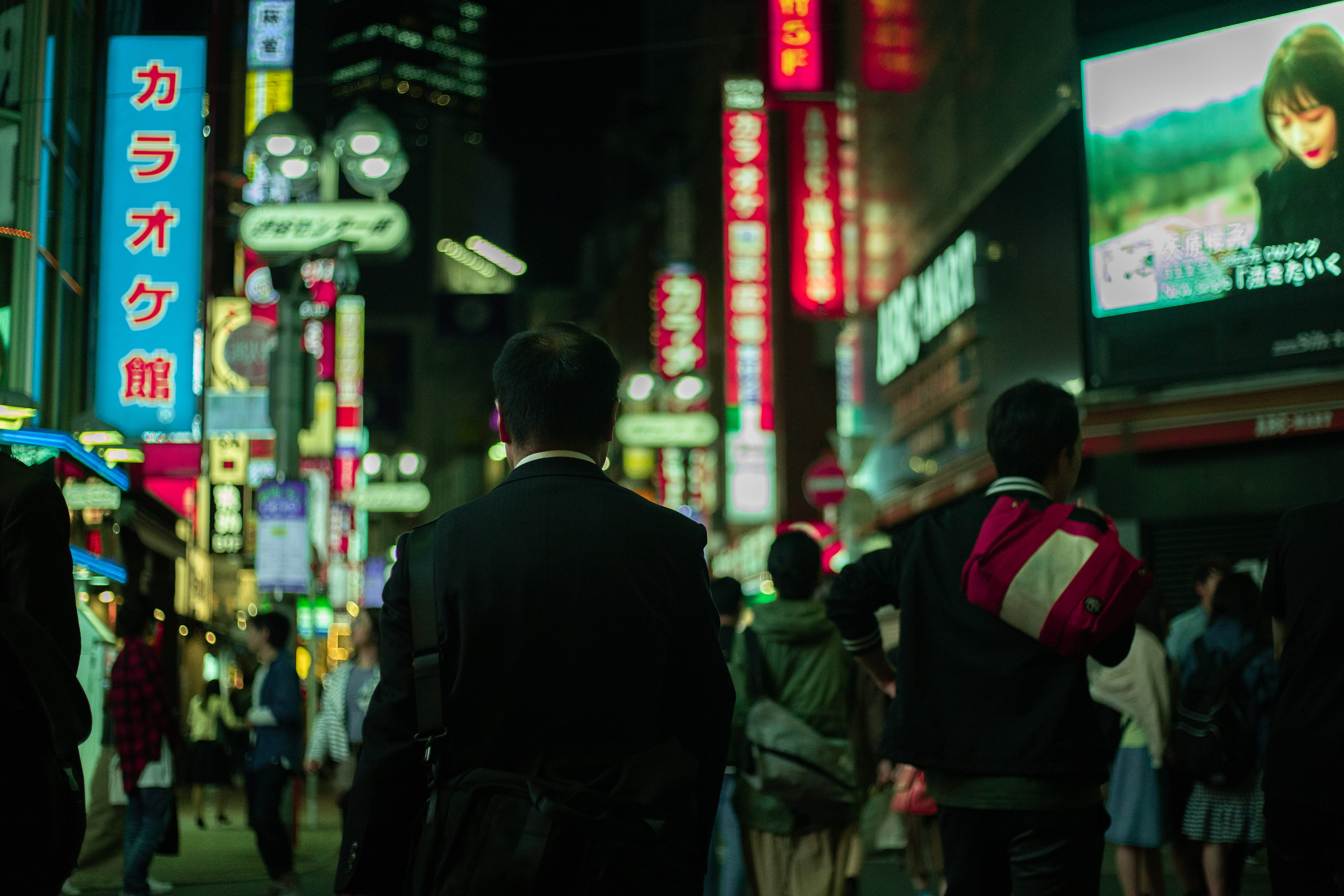 building exterior, shibuya, city, adult, rear view, time, square, crowd, built structure, pedestrian, night, street, nightlife, people, urban, outdoors, HD Wallpaper