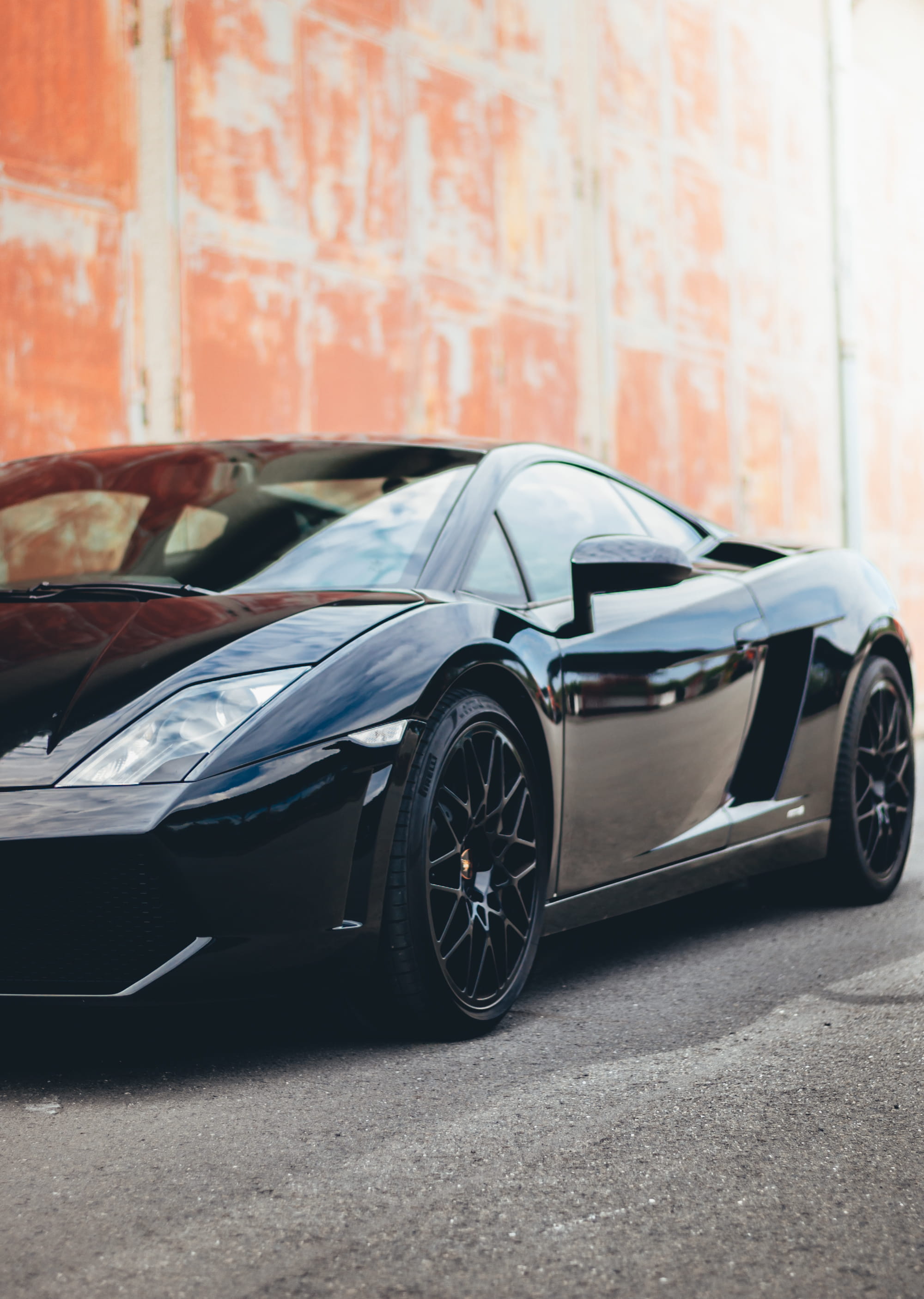 performance, orange, new, side View, street, fuel and Power Generation, 2K, supercar, car, parked, elegance, engine, no People, luxury, blur, city, automotive, Phone HD Wallpaper