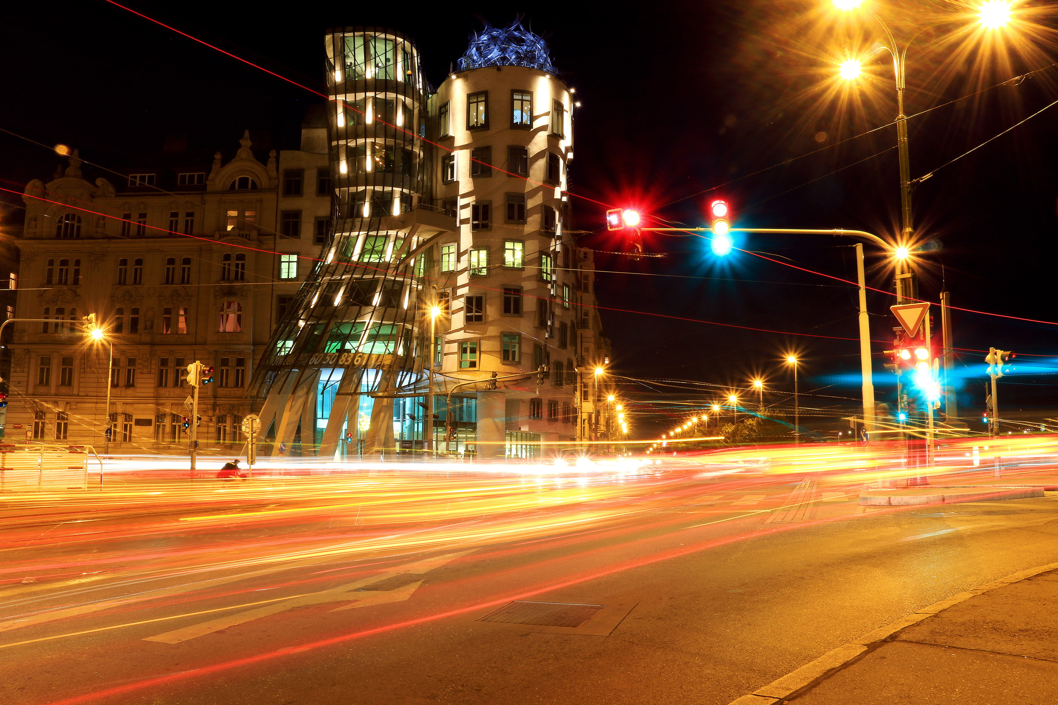light, city street, travel destinations, city life, 2K, outdoors, office building exterior, street light, buildings, road, cityscape, motion, lapse, lights, HD Wallpaper