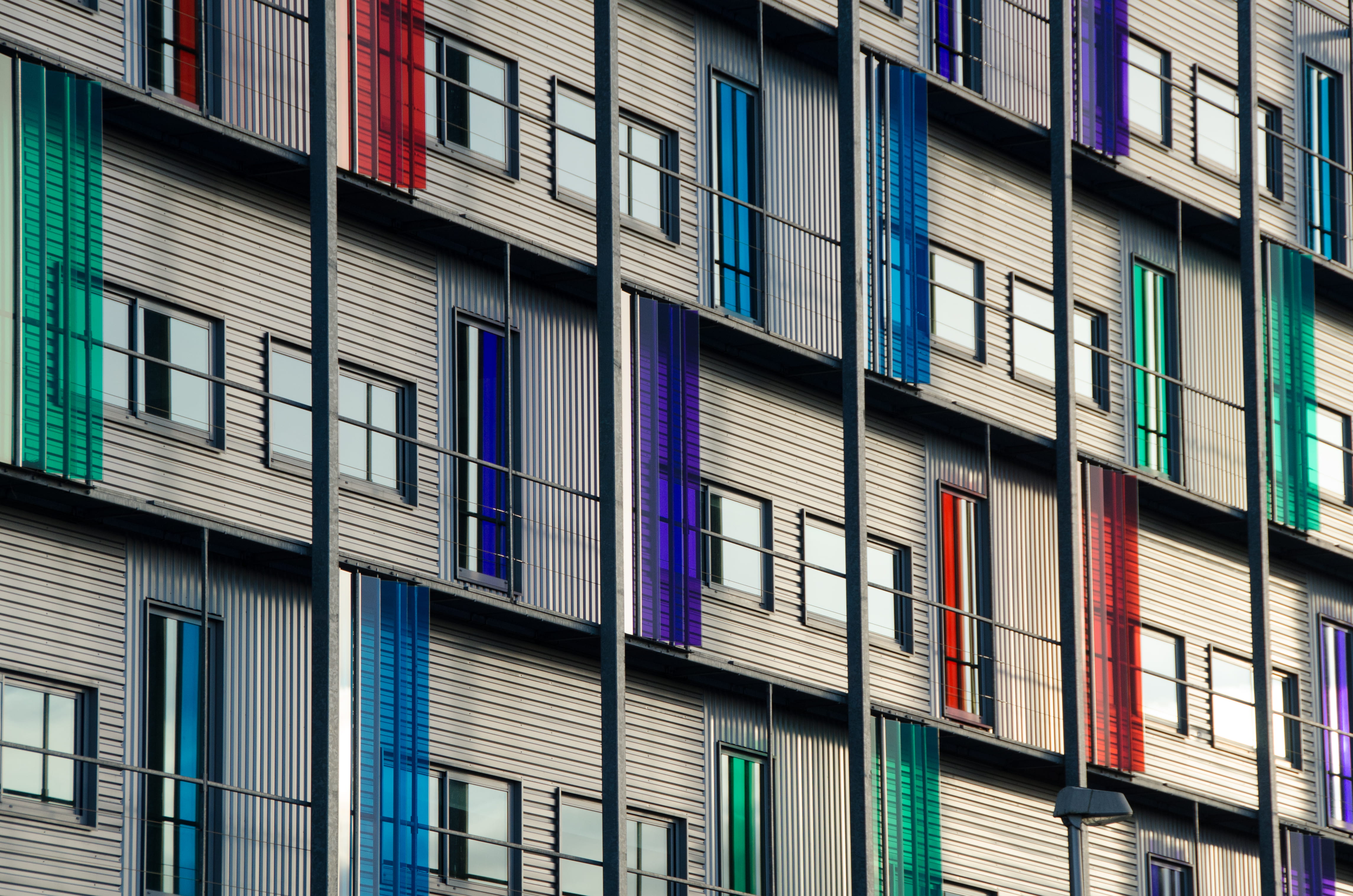 windows, residential district, low angle view, angle, architecture, colorful, side by side, residential, exterior, shot, multi colored, 4K, outdoors, apartment, HD Wallpaper