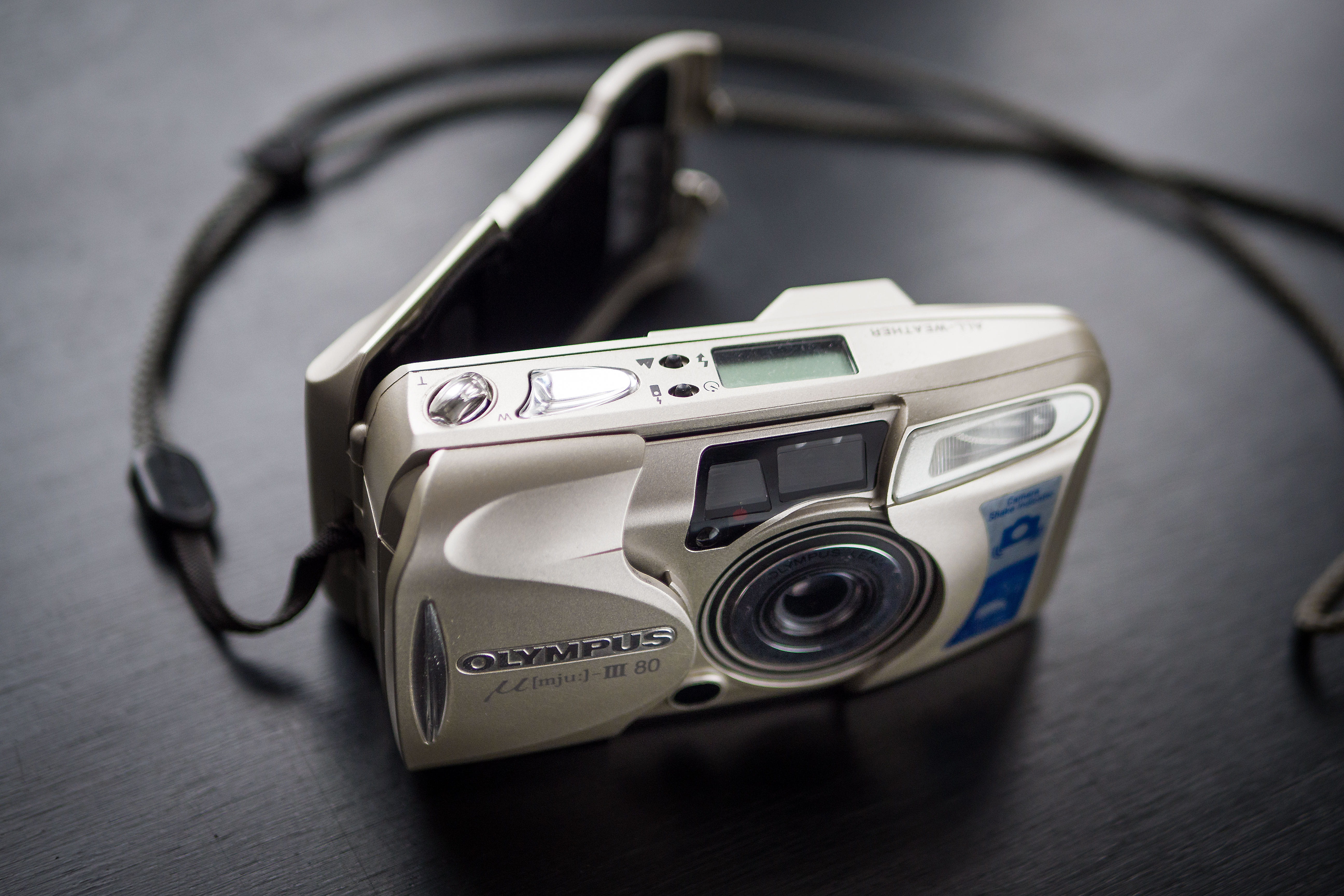 photography themes, single object, the media, connection, electronics, camera - photographic equipment, laptop, number, symbol, video camera, cassette player, HD Wallpaper