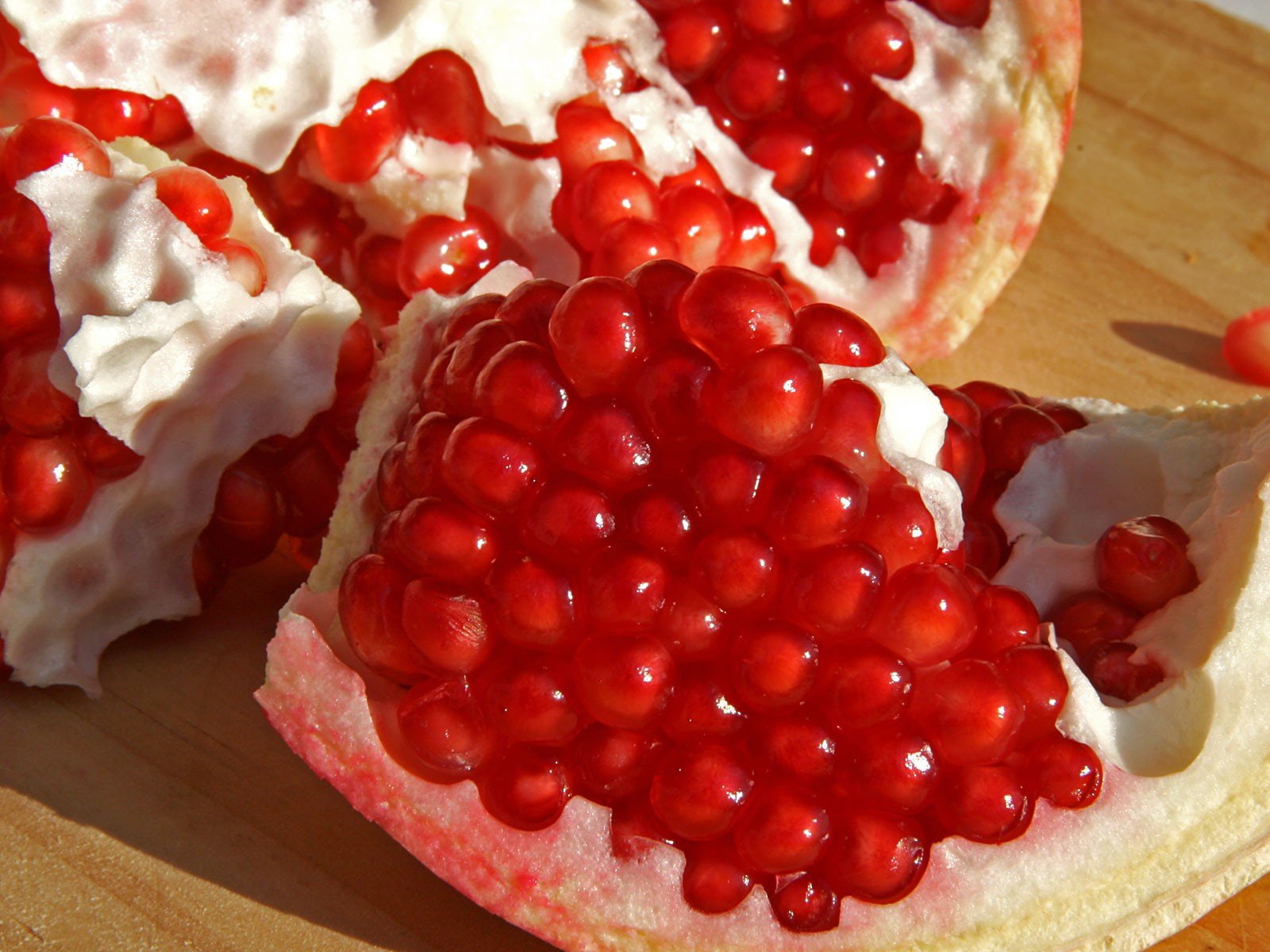 720P, 1600x1200 px, hd, food, px, x, nature, water, art, pomegranate, Fruit, HD Wallpaper