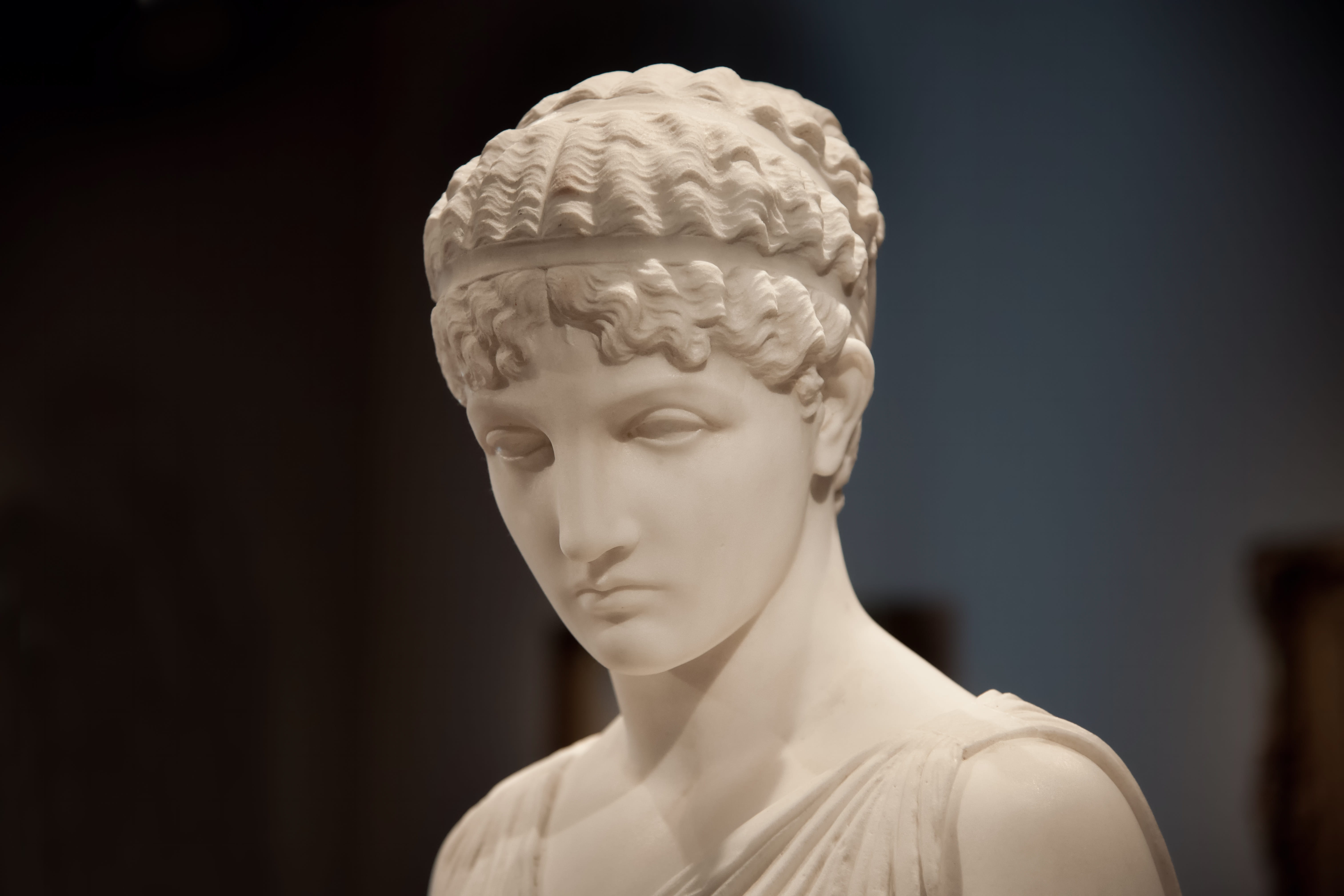 the past, De Young Museum, black background, indoors, religion, white statue, classical style, 5K, studio shot, creativity, female likeness, Sculpture, HD Wallpaper