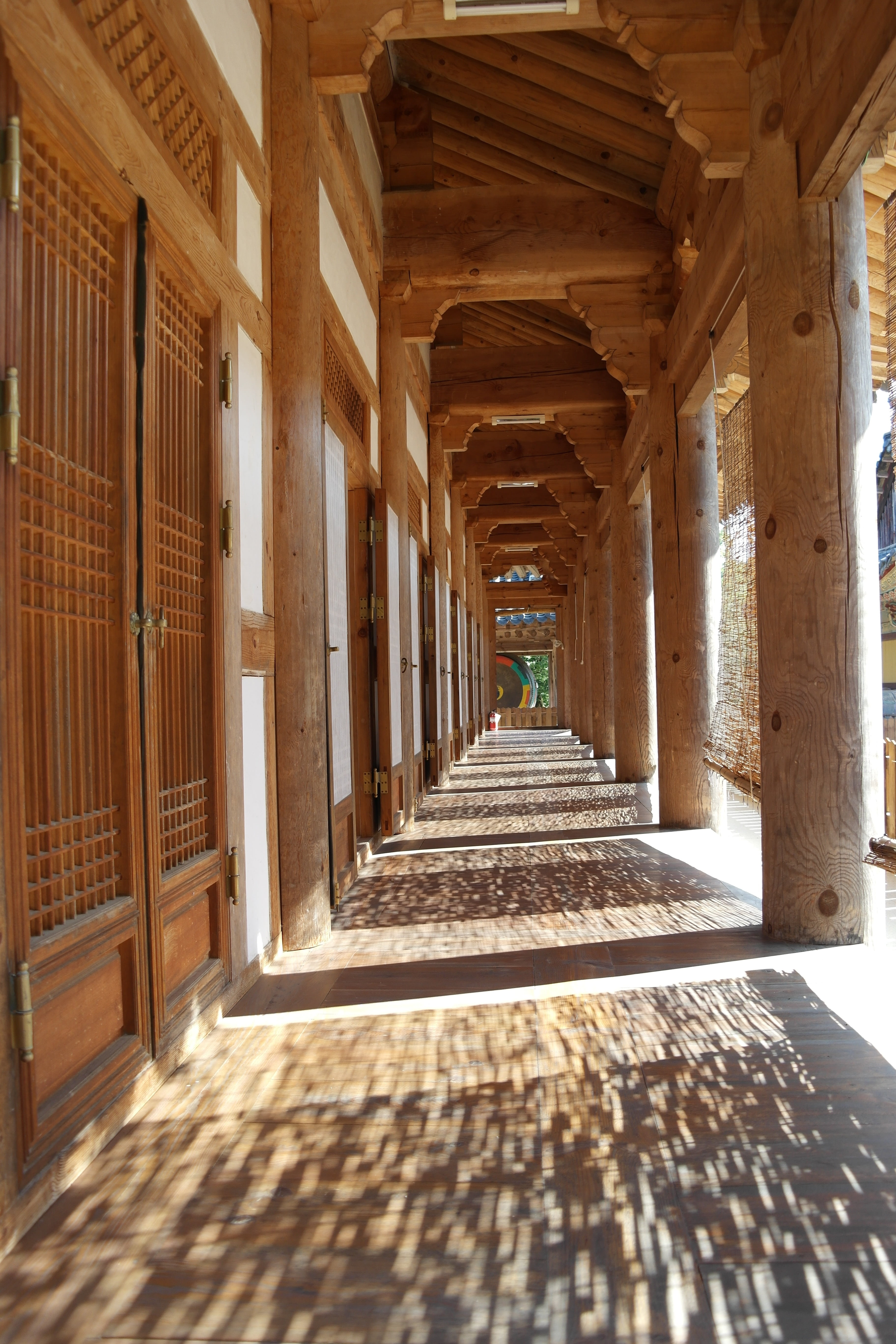 colonnade, section, shadow, architectural column, traditional house, day, the way forward, hanok, traditional flooring, arcade, indoors, the past, long, Phone HD Wallpaper