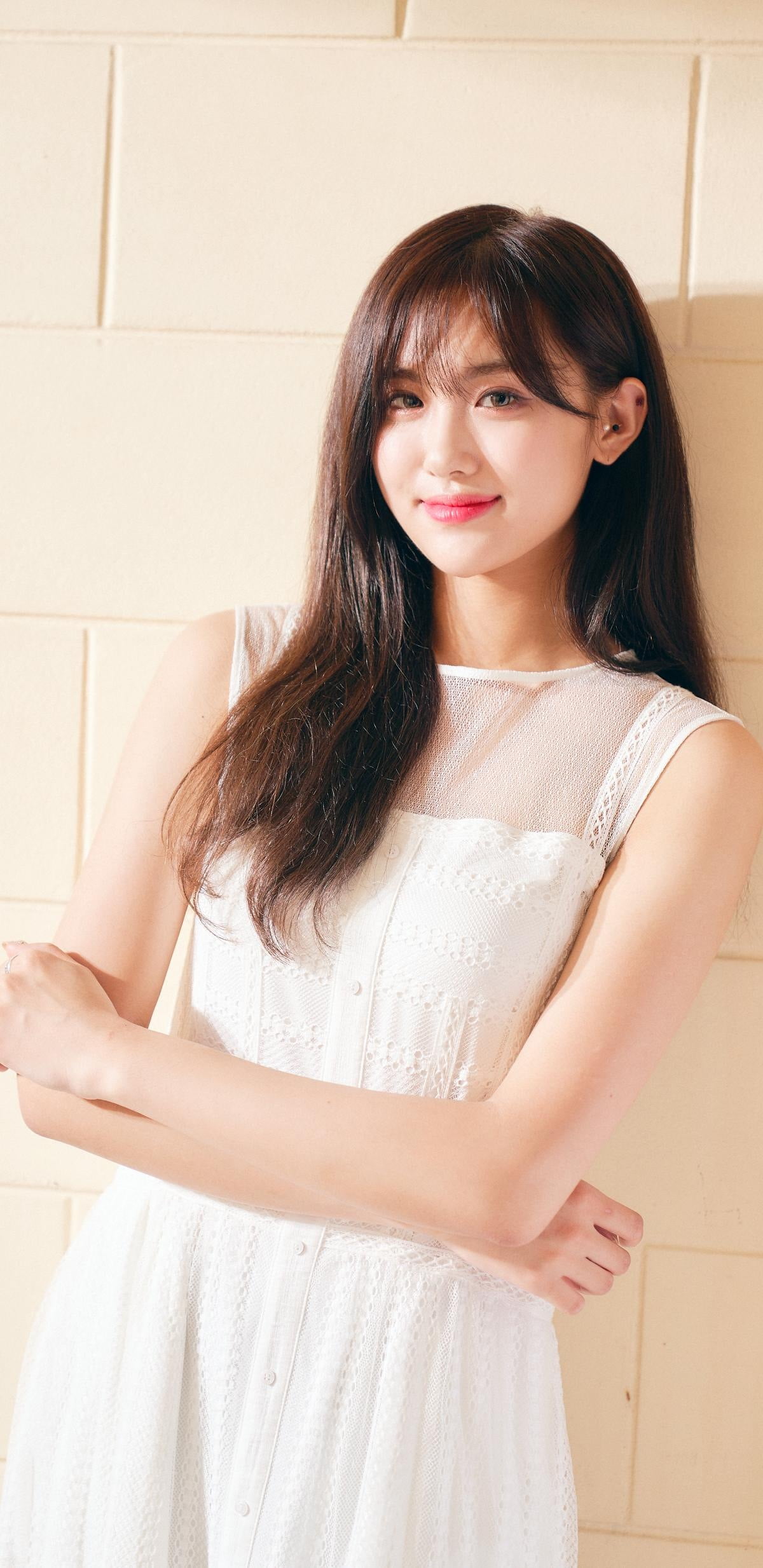 1080P, EVERGLOW, Aisha (Heo Yoorim), Asian, K-pop, Phone HD Wallpaper