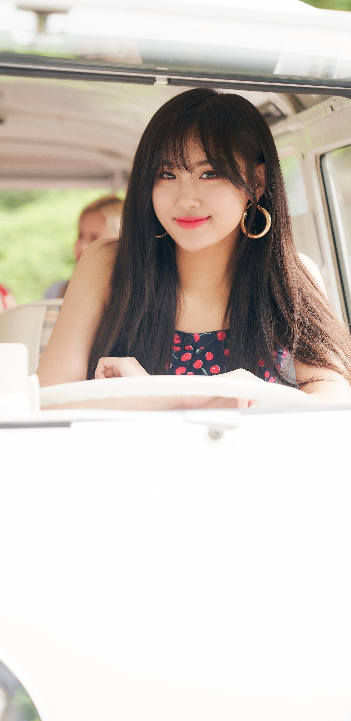 K-pop, 1080P, EVERGLOW, Aisha (Heo Yoorim), Phone HD Wallpaper