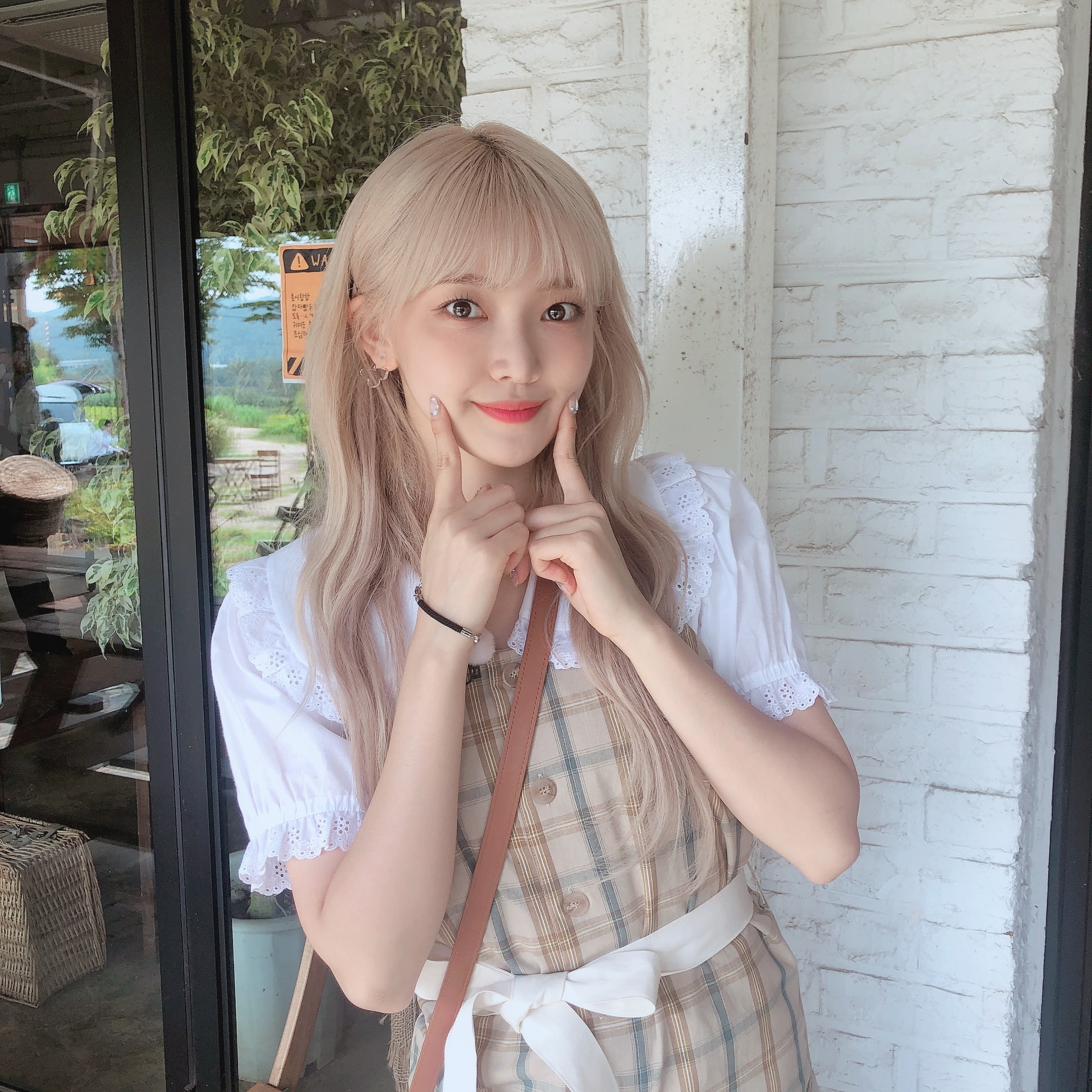 K-pop, Onda (Jo Serim), EVERGLOW, 1080P, Phone HD Wallpaper