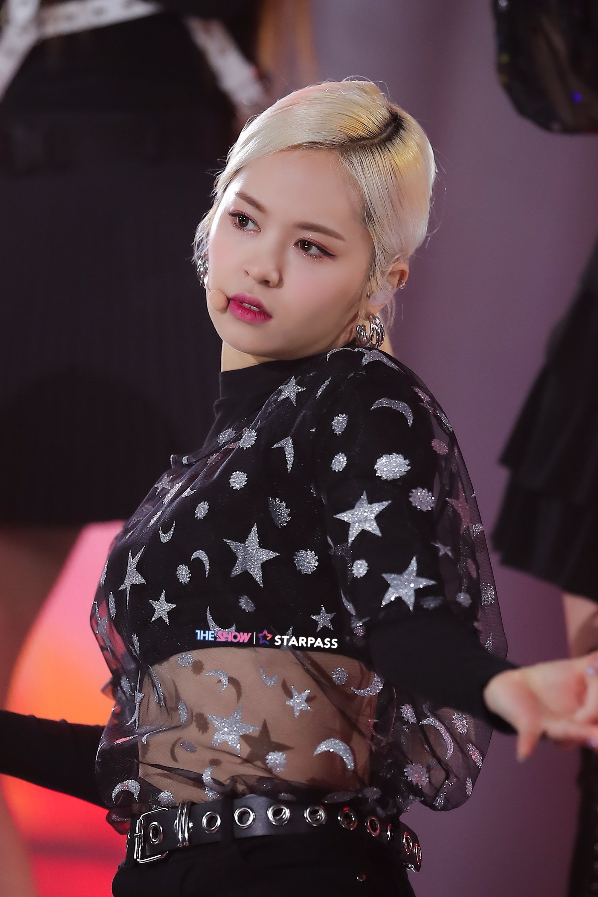 K-pop, E:U (Park Jiwon), EVERGLOW, 2K, Phone HD Wallpaper