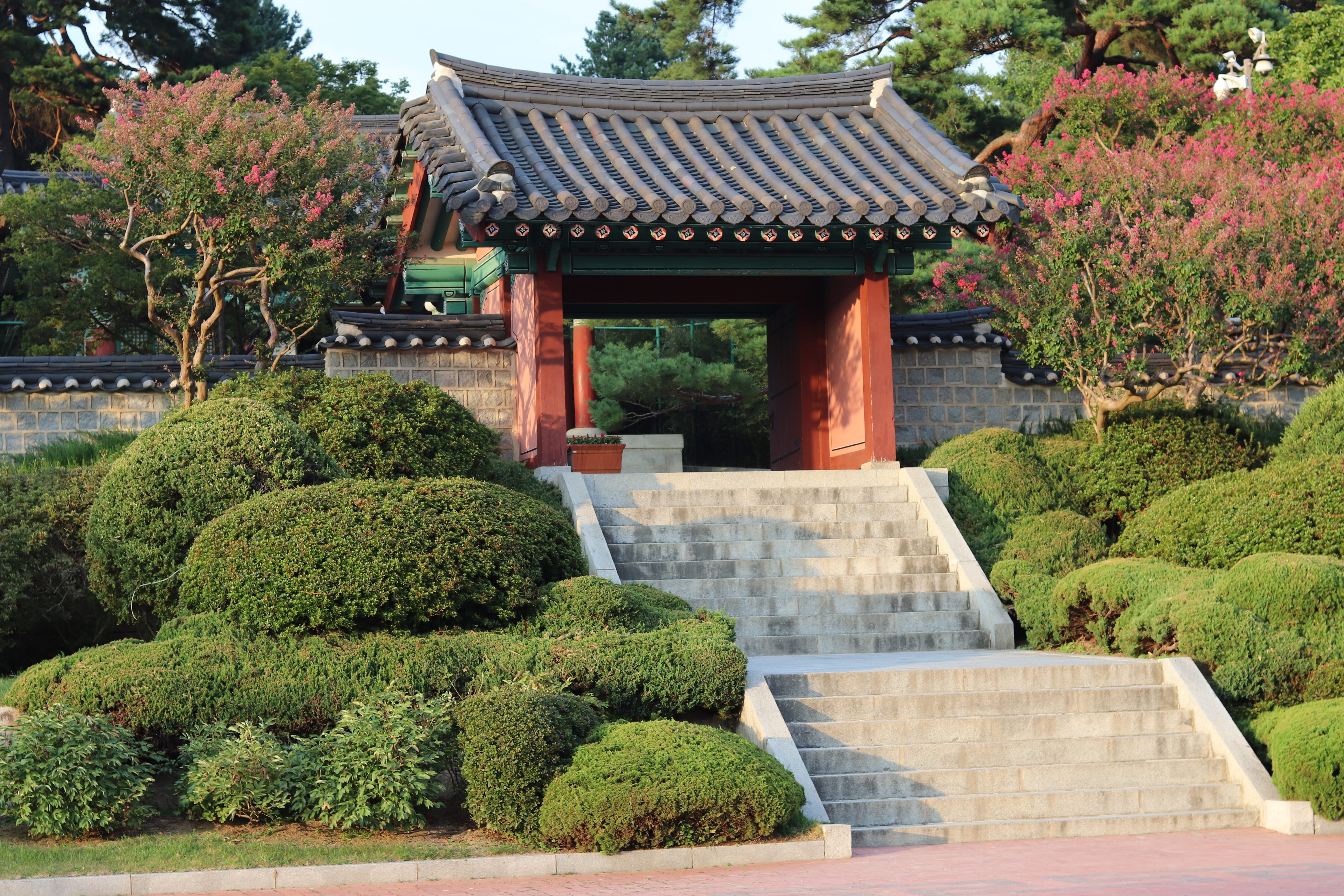 building exterior, religion, formal garden, building, garden, place of worship, nature, roof, roof tile, 5K, hanok, architecture, green color, belief, HD Wallpaper