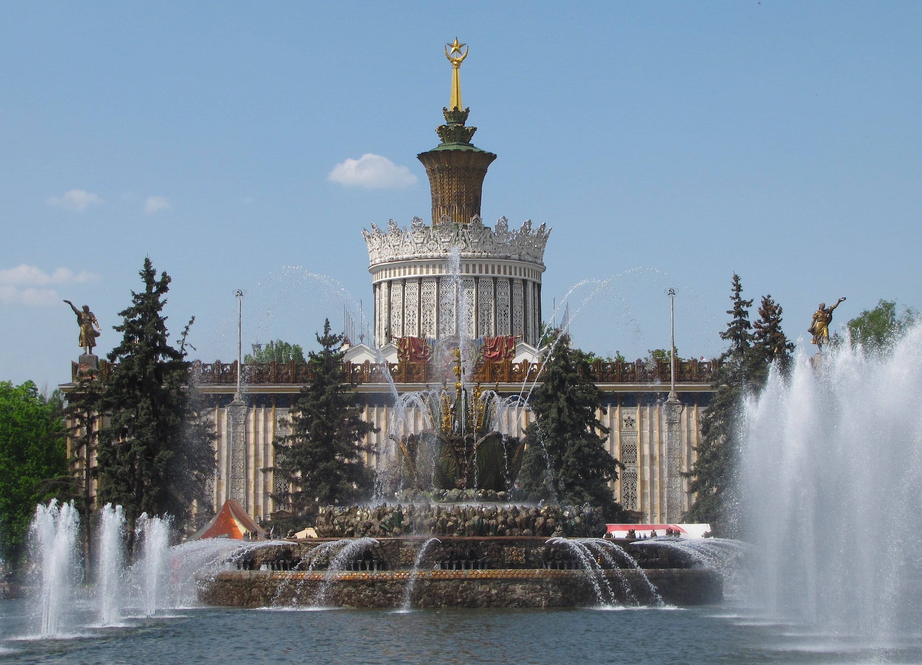 tourism, day, Fountain, plant, motion, travel Destinations, travel Locations, power in nature, outdoors, nature, 2K, Pavillon, building exterior, ukraine pavillon, HD Wallpaper