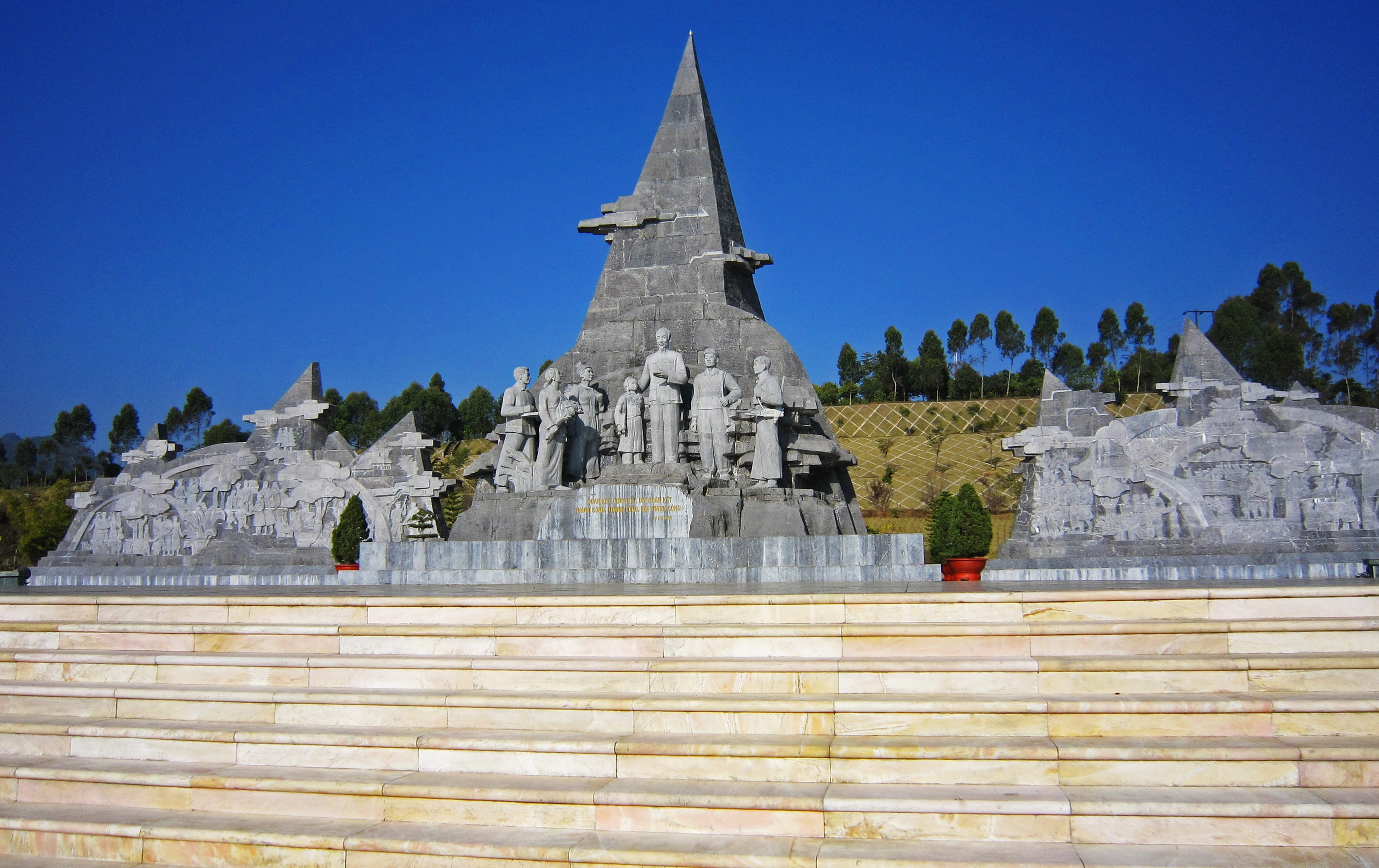 blue, place of worship, vietnam, spire, architecture, travel, statue, religion, the past, history, building, belief, 2K, outdoors, spirituality, laichau, HD Wallpaper