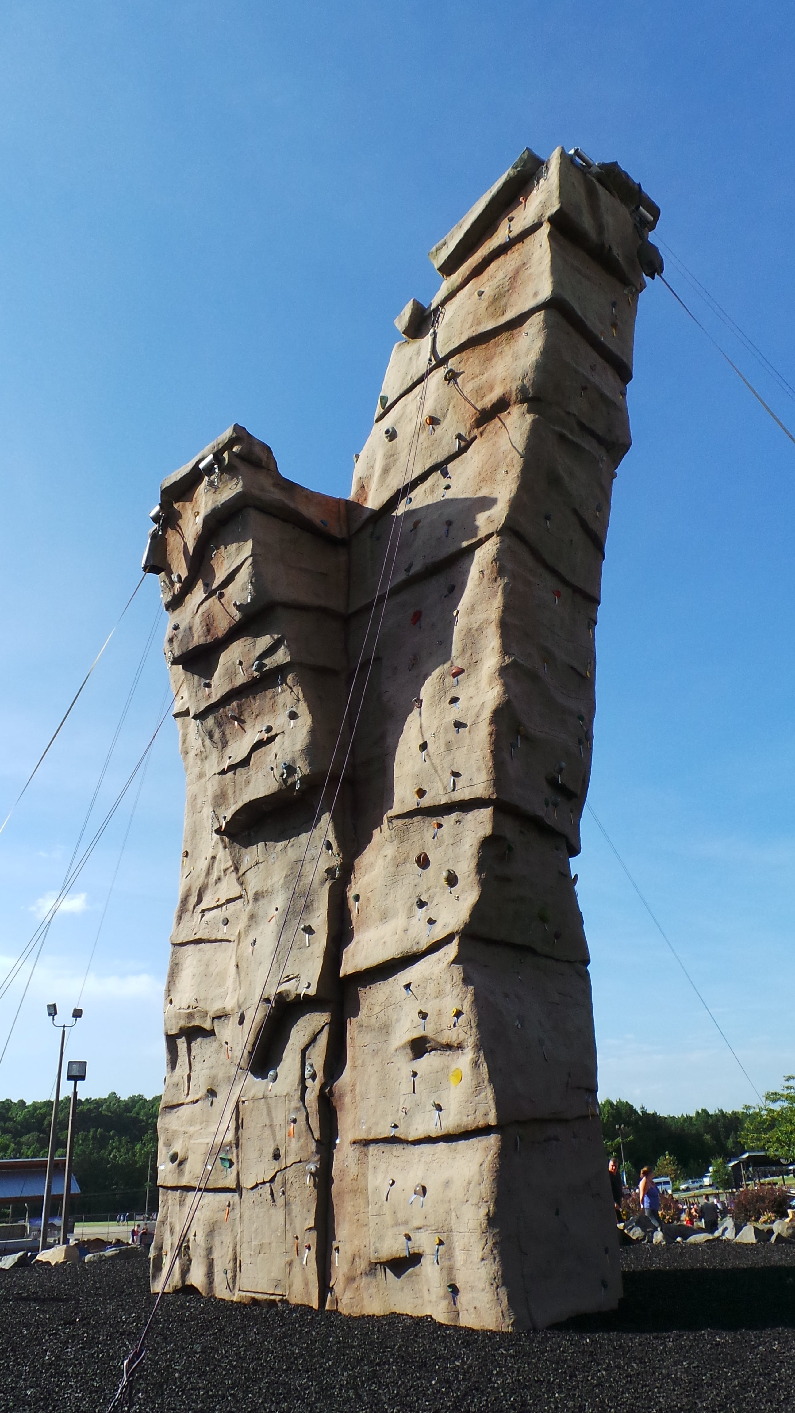 charlotte, day, nc, clear sky, climb, low angle view, wall, history, transportation, sky, travel destinations, spire, white water center, no people, sunlight, Phone HD Wallpaper