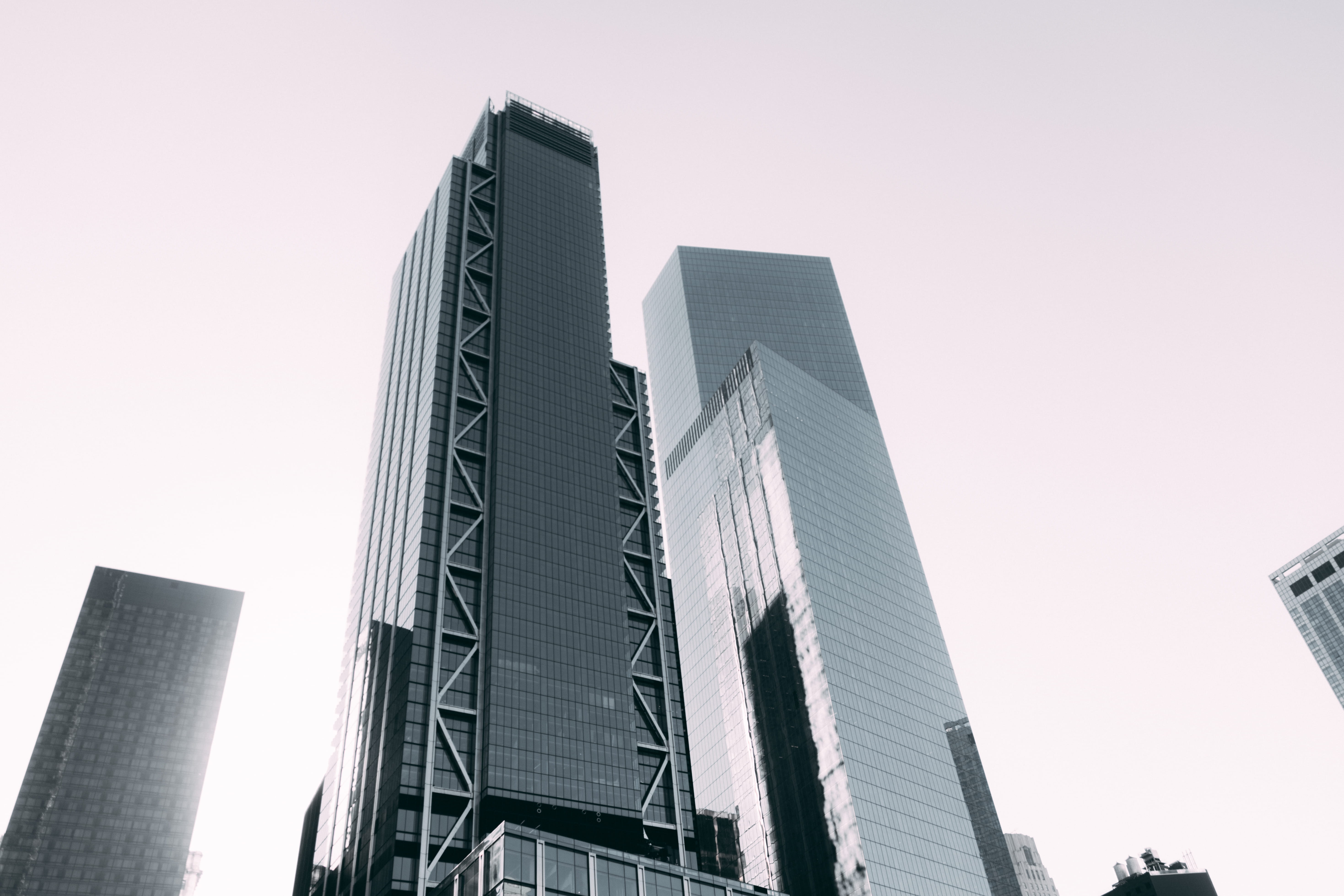 office, 5K, clear sky, spire, building exterior, no people, rise, high, buildings, nyc, glass - material, black and white, modern, nature, HD Wallpaper