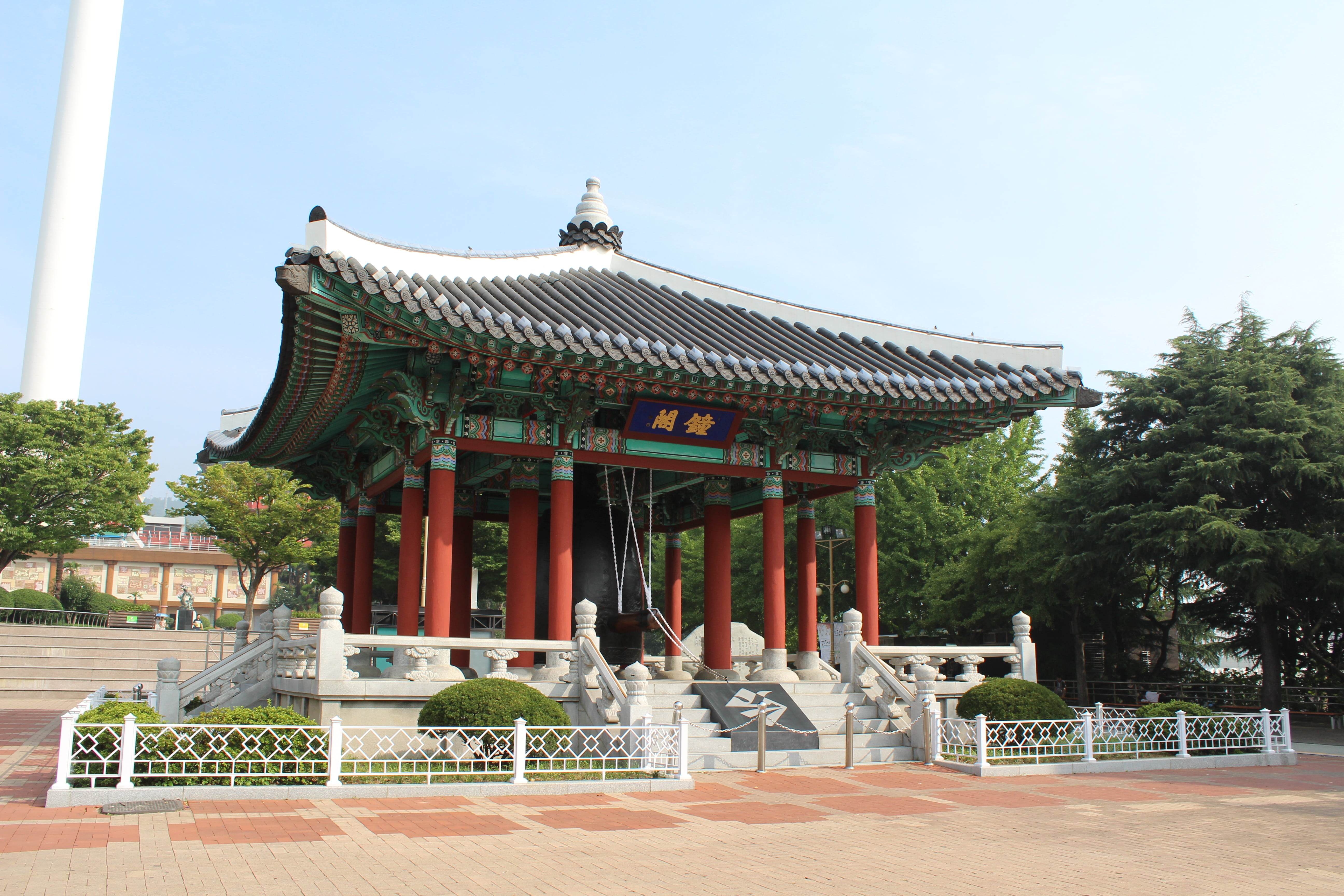 built structure, clear sky, plant, no people, belief, spirituality, architecture, tree, roof, nature, 5K, place of worship, pusan civil servant, courtyard, HD Wallpaper