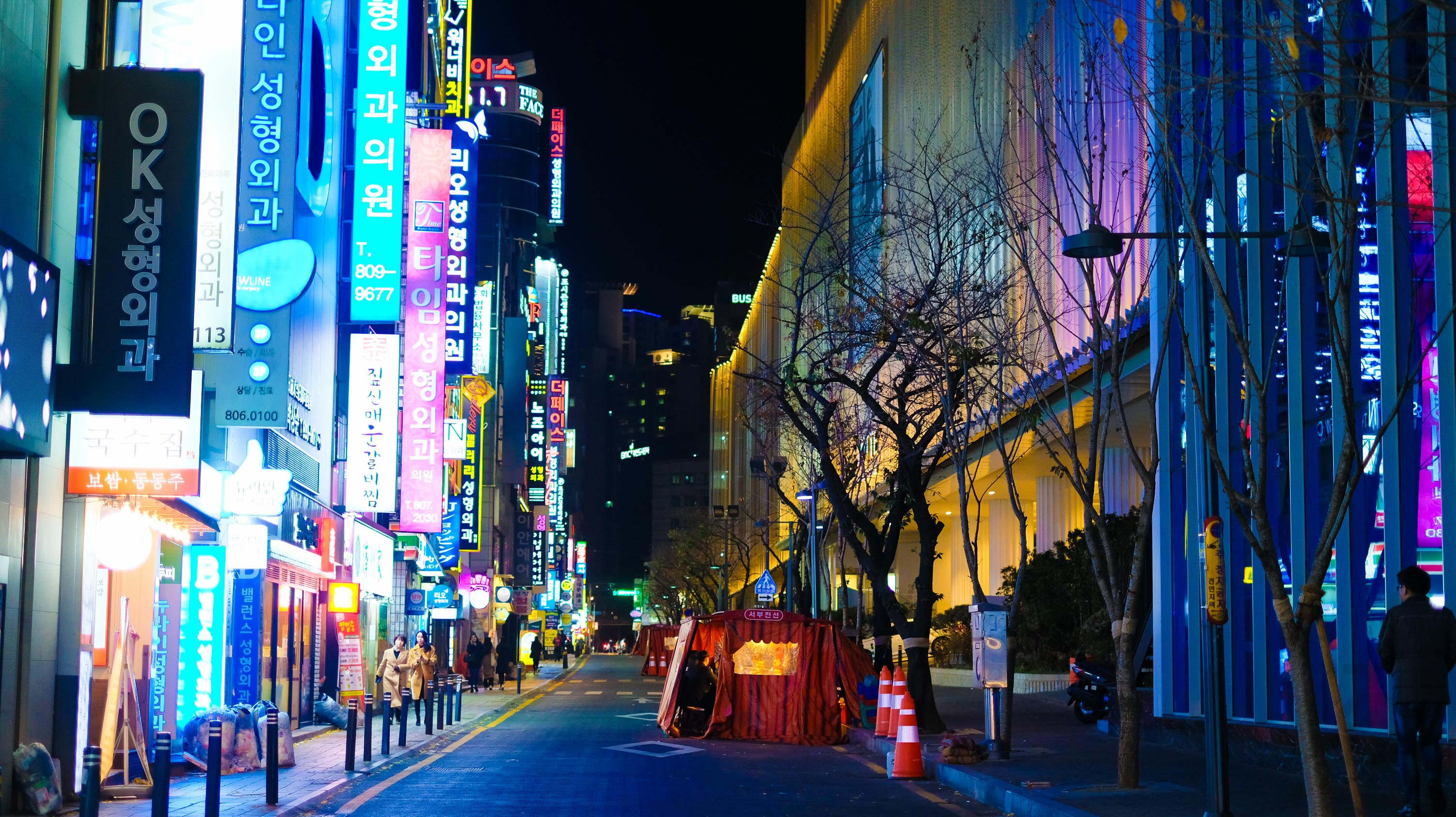city, busan, motor vehicle, building exterior, illuminated, night, text, road, lighting equipment, car, 2K, building, skyscraper, office building exterior, HD Wallpaper