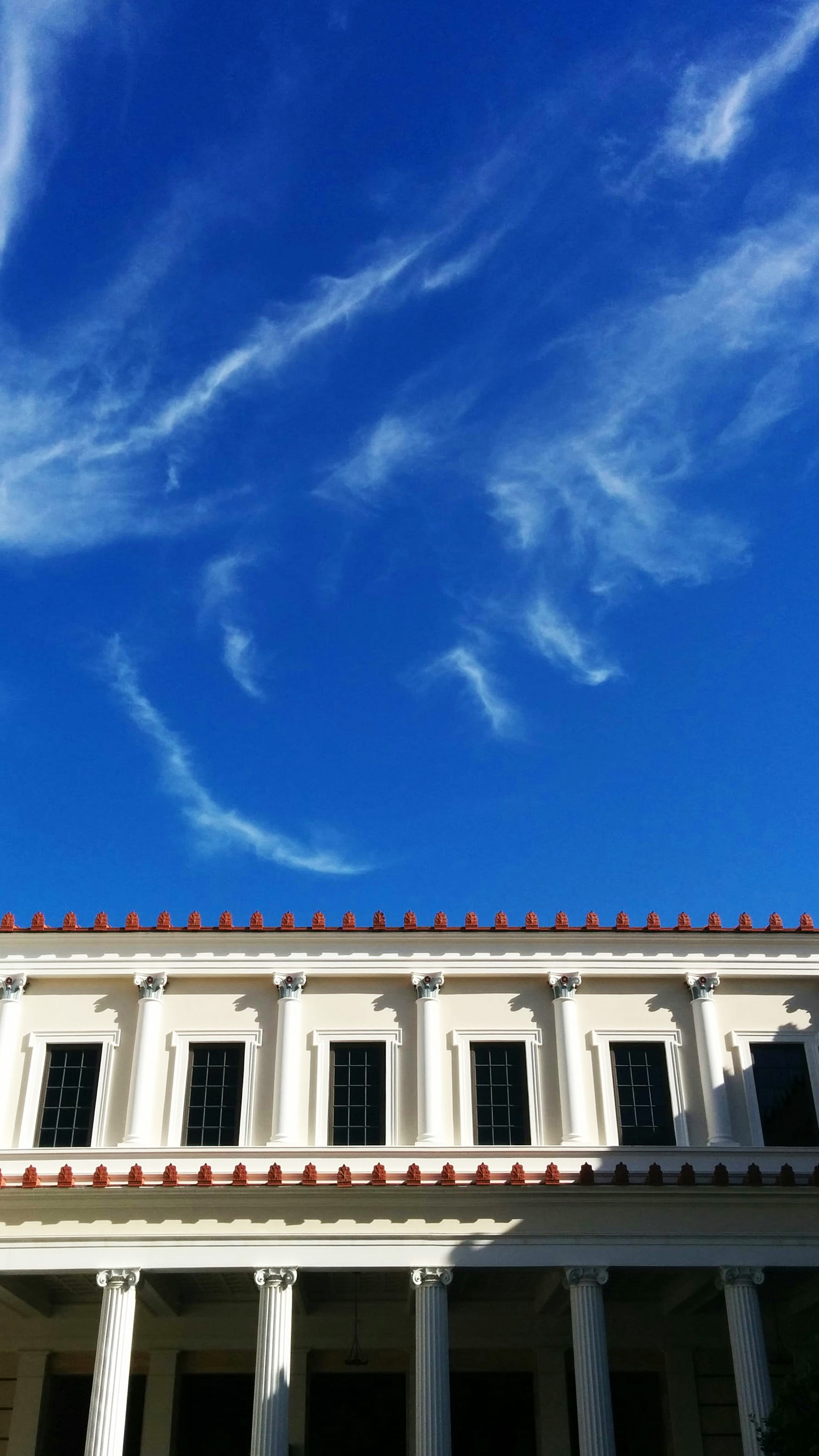 the getty villa, low angle view, no people, residential district, in a row, united states, los angeles, built structure, building, day, getty villa, villa, Phone HD Wallpaper