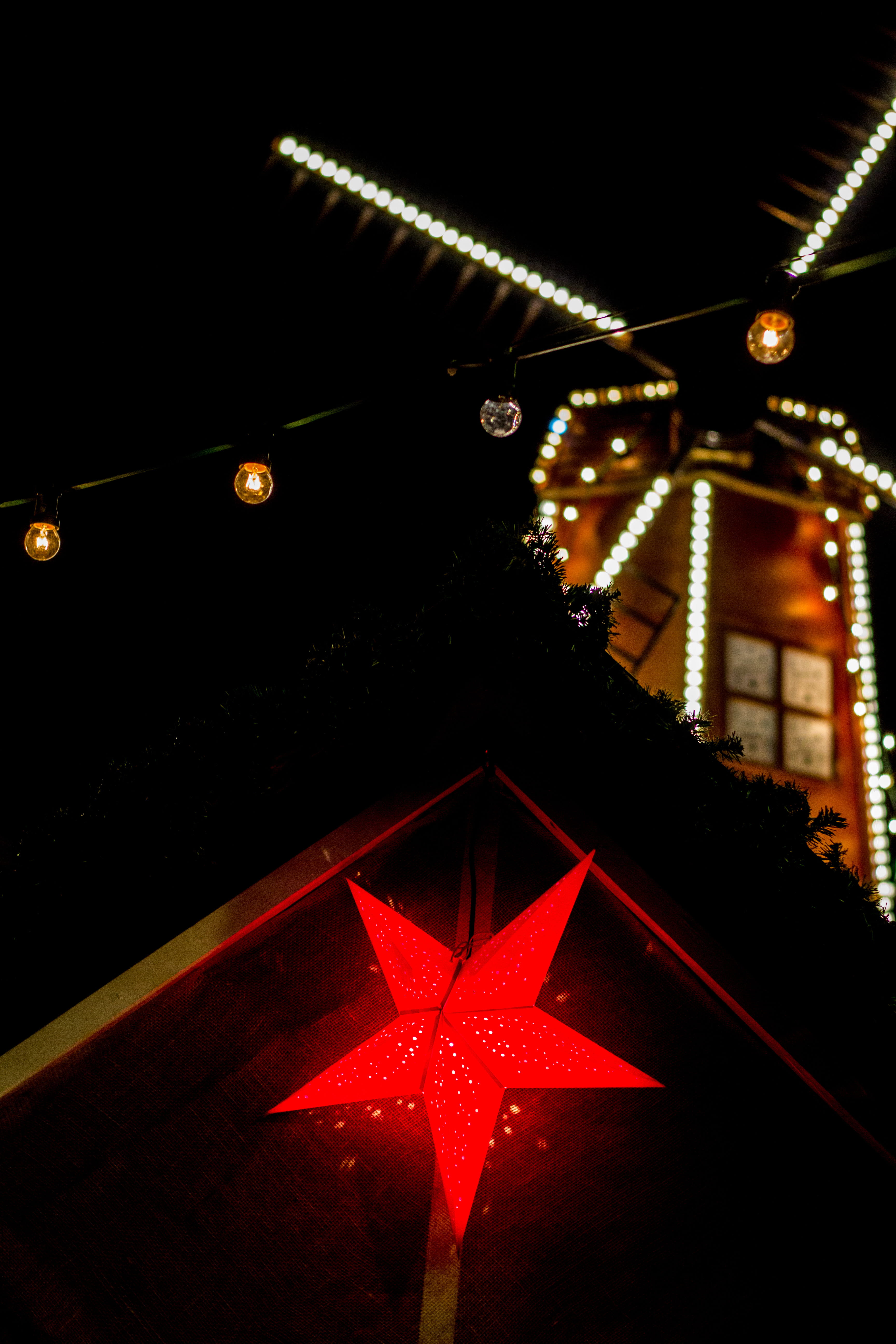 market, fractal, star shape, celebration, built structure, stopsign, ferris wheel, star symbol, night, christmas decoration, illuminated, low, christmas, Phone HD Wallpaper
