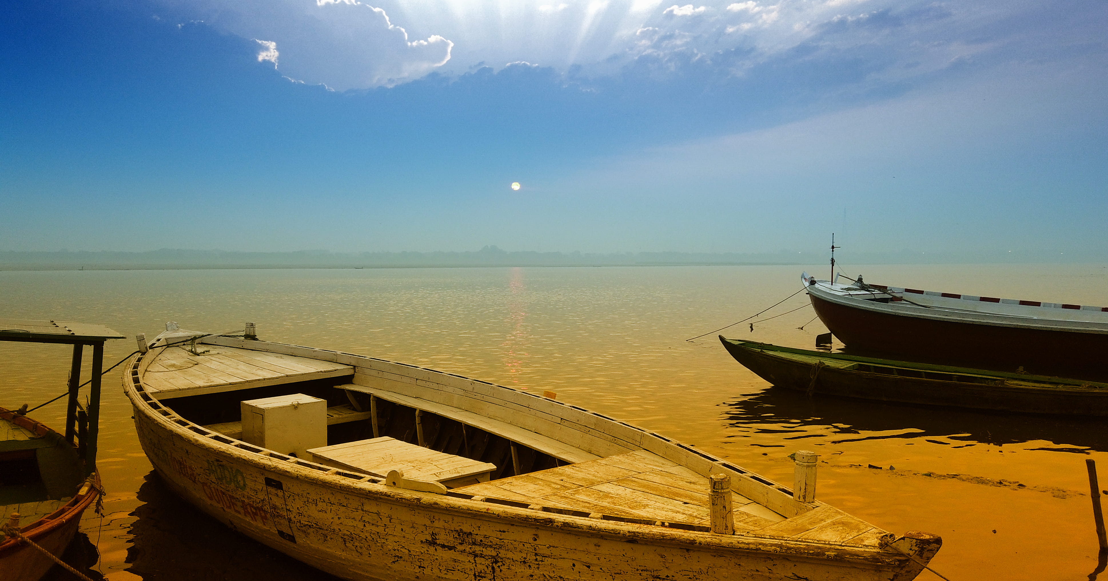 fishing boat, dinghy, barge, canoe, horizon over water, dock, beauty in nature, vehicle, nautical vessel, no people, port, sea, scenics - nature, nature, HD Wallpaper