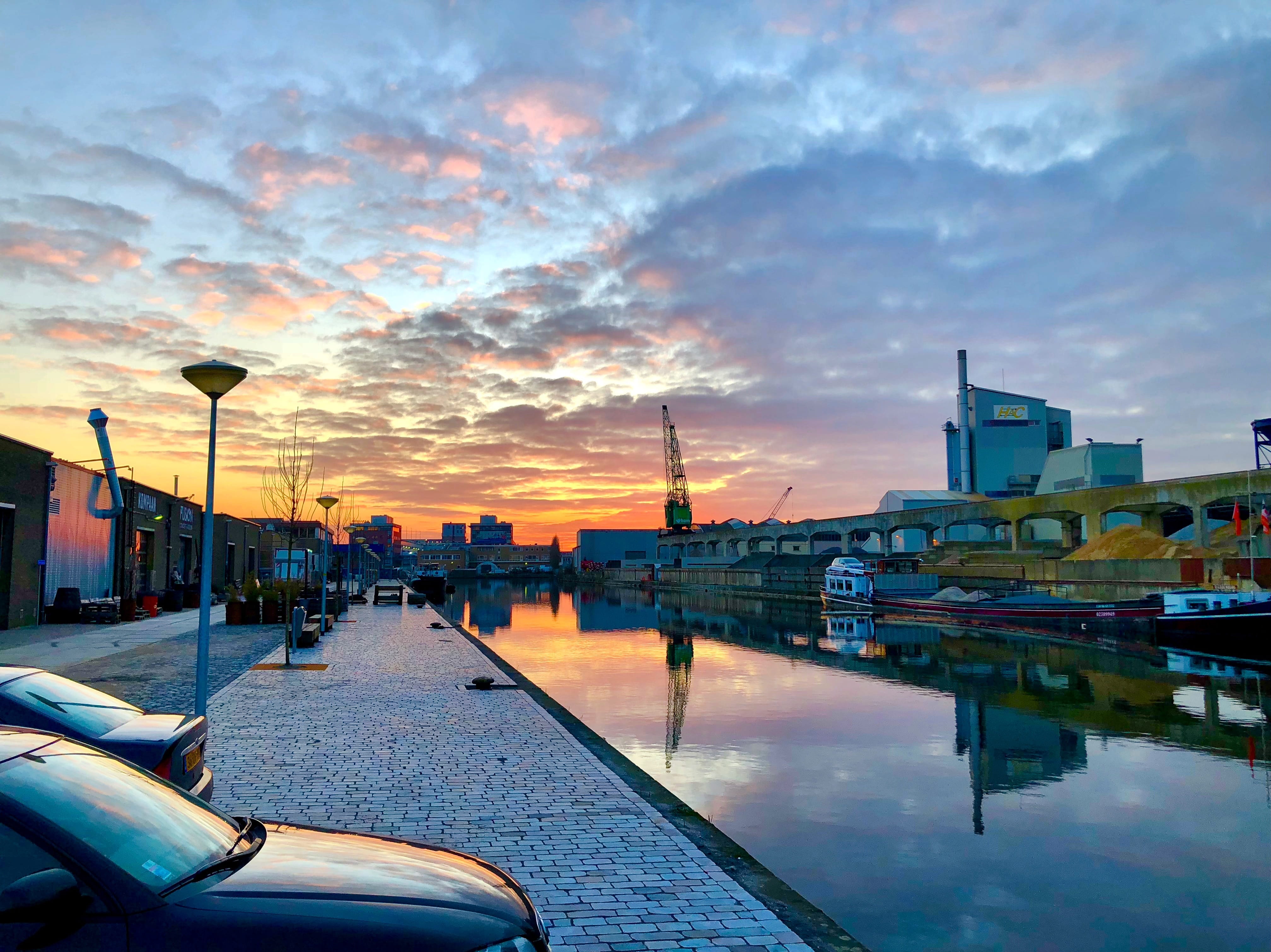 body of water, sunset, canal, 4K, built structure, building exterior, reflection, cloud - sky, transportation, clouds, nautical vessel, barge, outdoors, HD Wallpaper