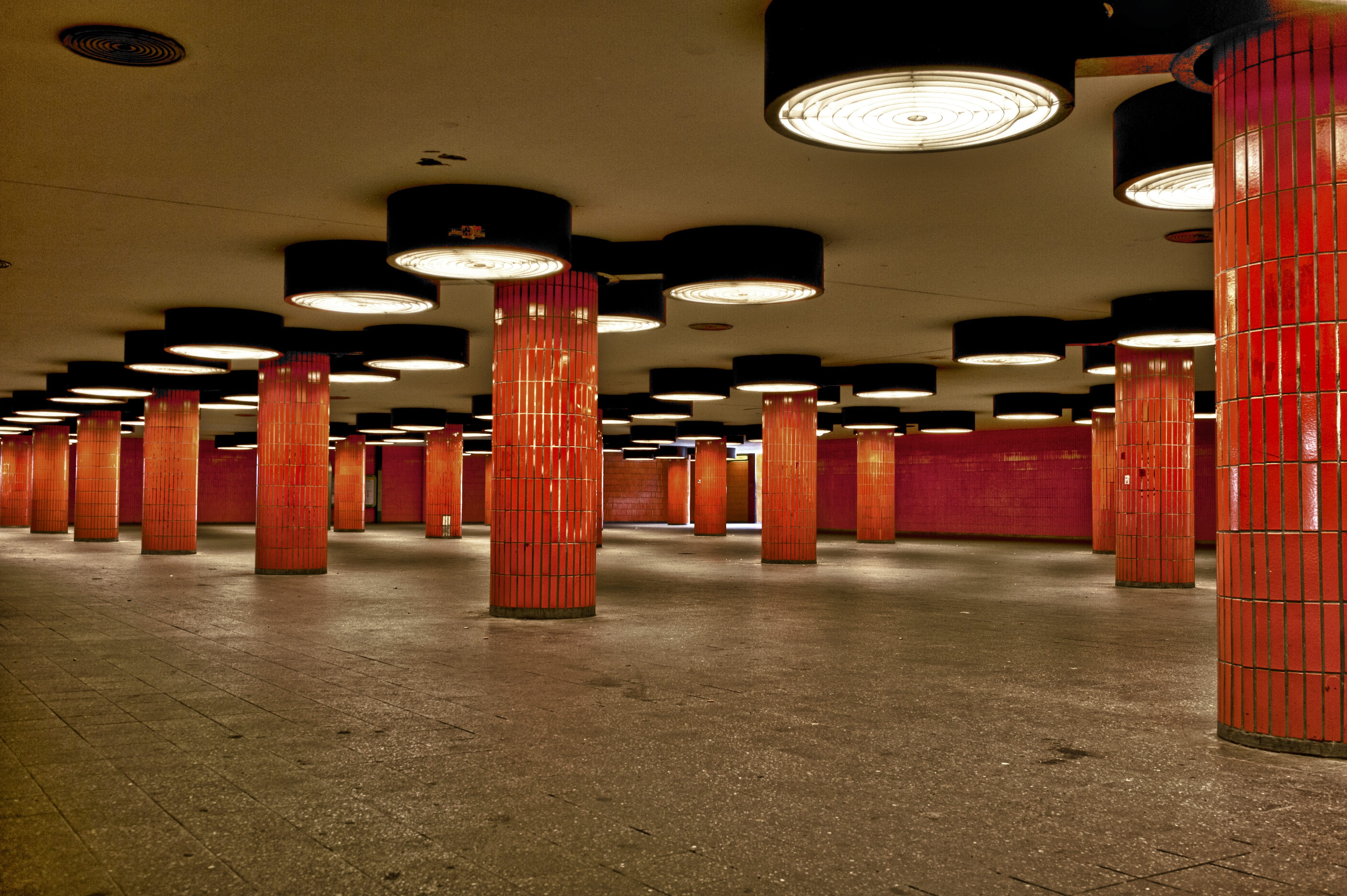 absence, 4K, u-bahn station icc, in a row, lighting equipment, built structure, architecture, u, illuminated, flooring, orange color, transportation, indoors, HD Wallpaper