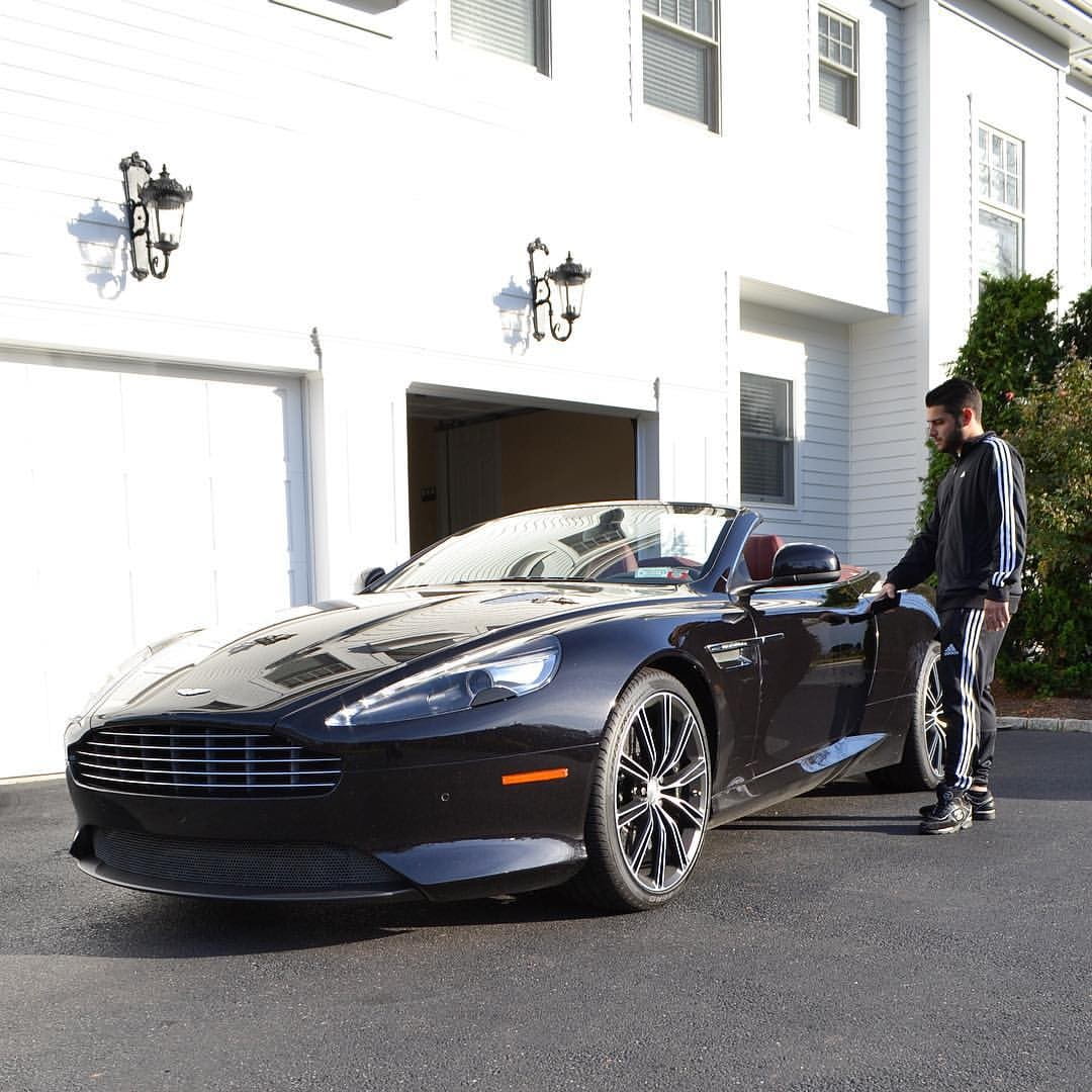 house, car, luxury, wealth, architecture, building exterior, land vehicle, transportation, day, English cars, men, one person, mode of transportation, street, Phone HD Wallpaper