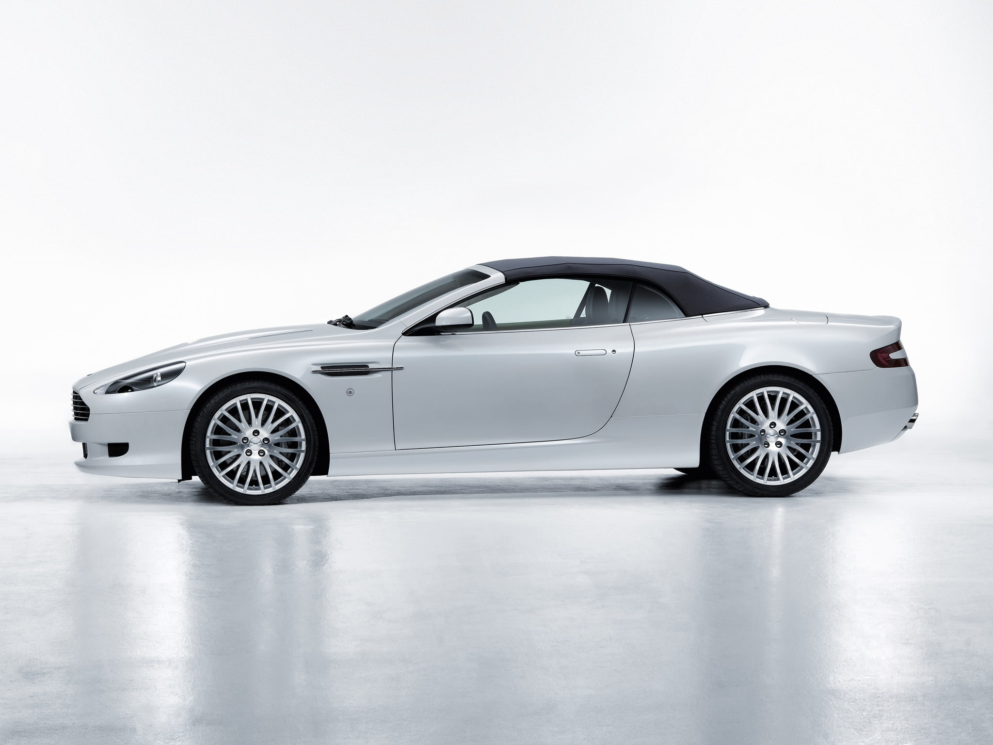 studio shot, volante, engine, modern, transportation, db9, chrome, clean, mode of Transport, steel, 1080P, white background, isolated, sports Car, metal, HD Wallpaper