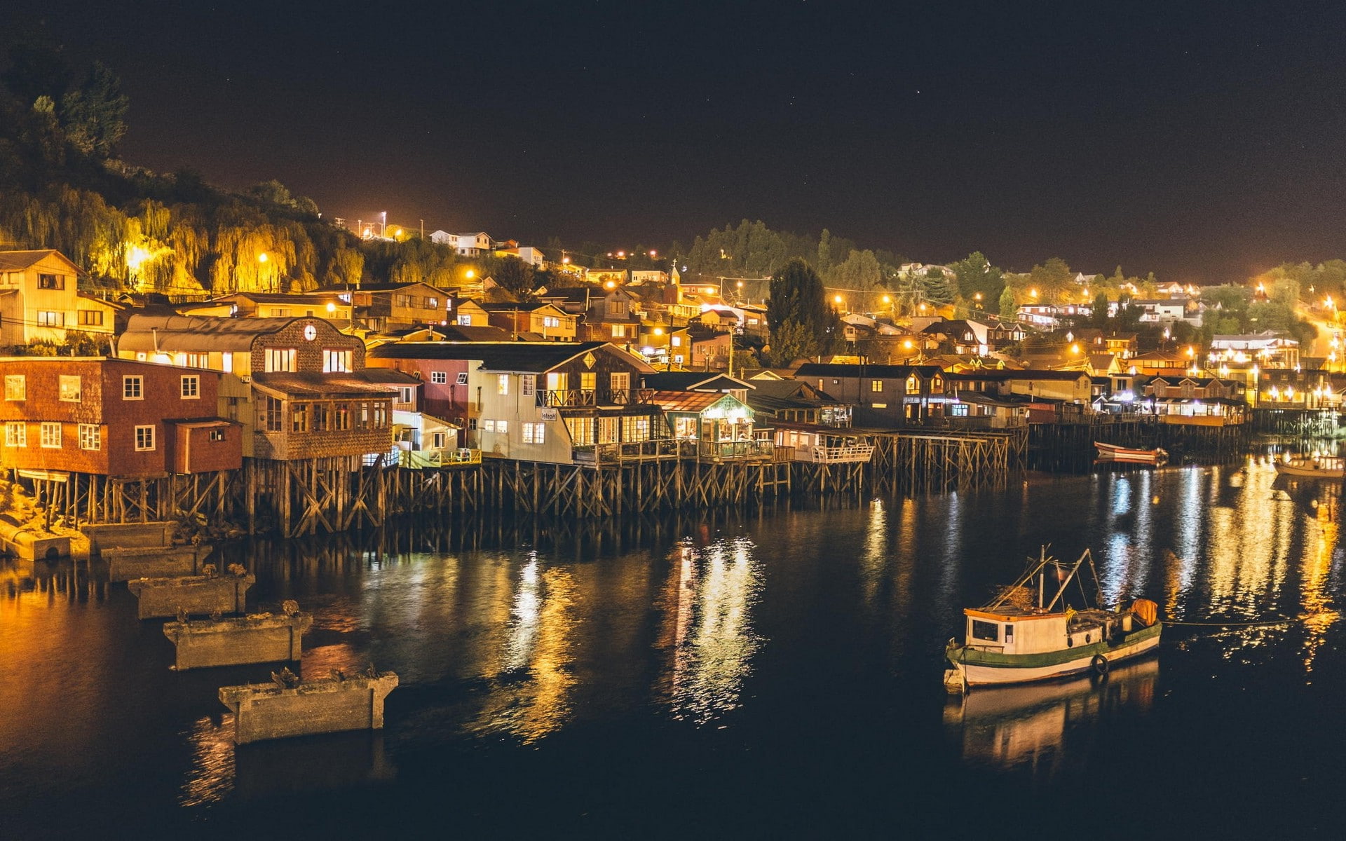 townscape, reflection, cityscape, architecture, boat, Pile dwelling, sky, Chile, high angle view, mode of transportation, residential district, Urban, illuminated, HD Wallpaper